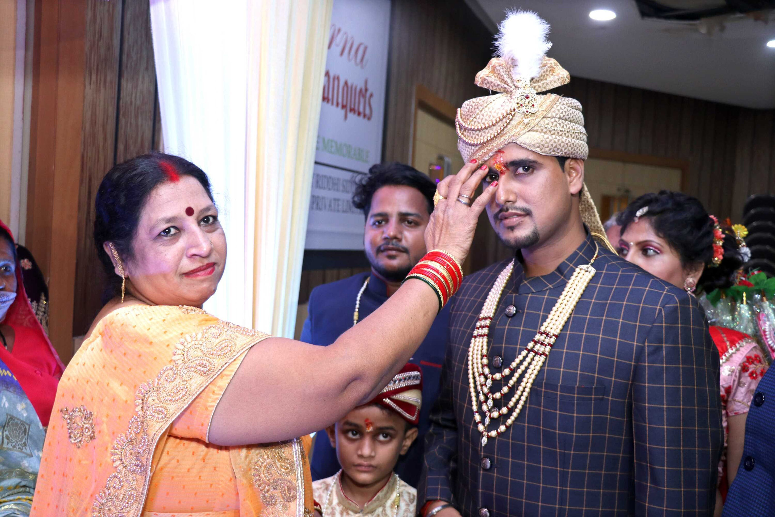 SHASHIKANT WEDS ROSHANI. “Ajay Digital Photo Studio — Capturing Timeless Wedding Moments”