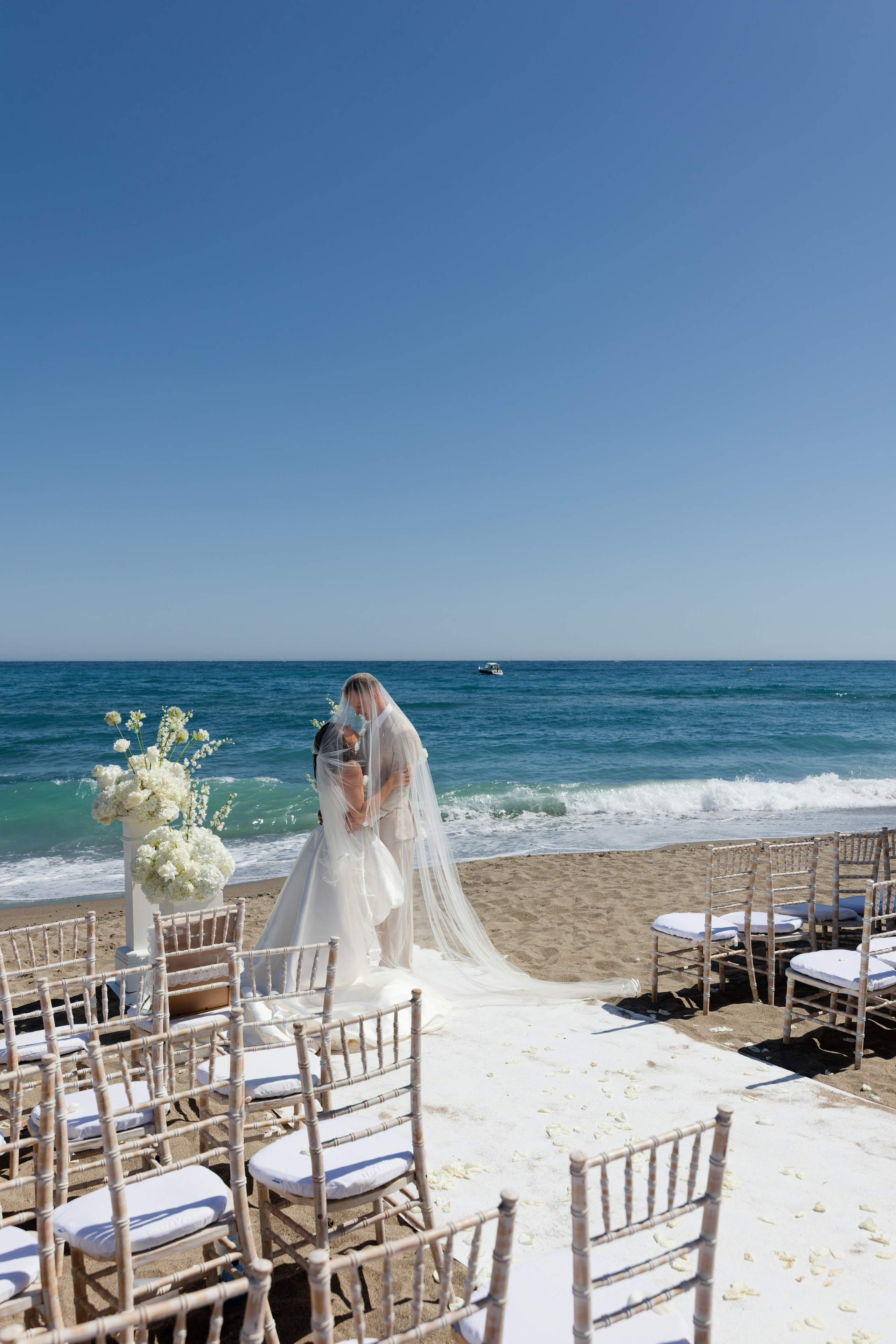 Beach Wedding in Marbella PREVIEW. Destination Wedding Photographer — Nikita Burtsev