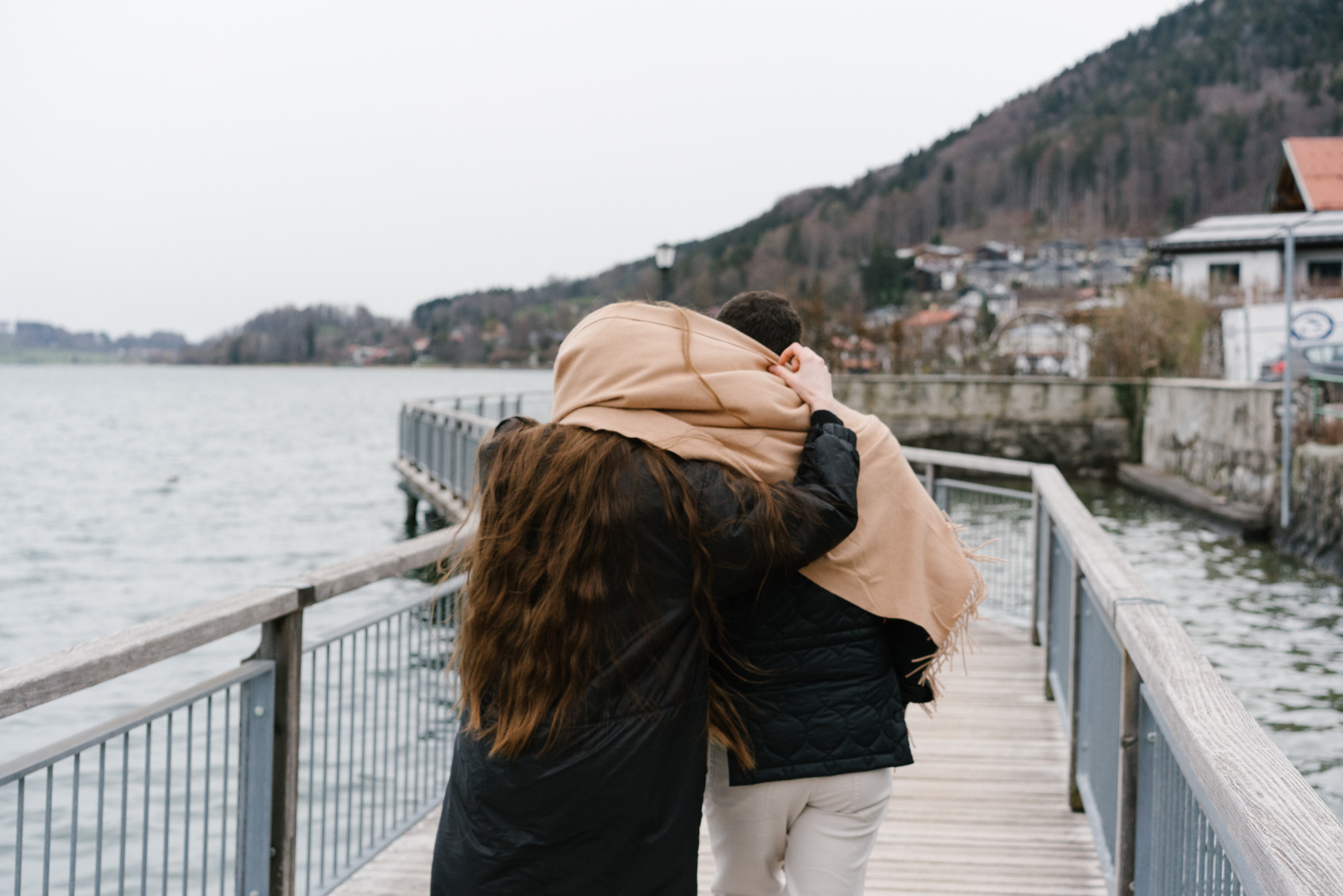 Photographer for couple or wedding photo session on Tegernsee Lake. Inna Zaytseva Photography | Photographer in Munich | Content Creation
