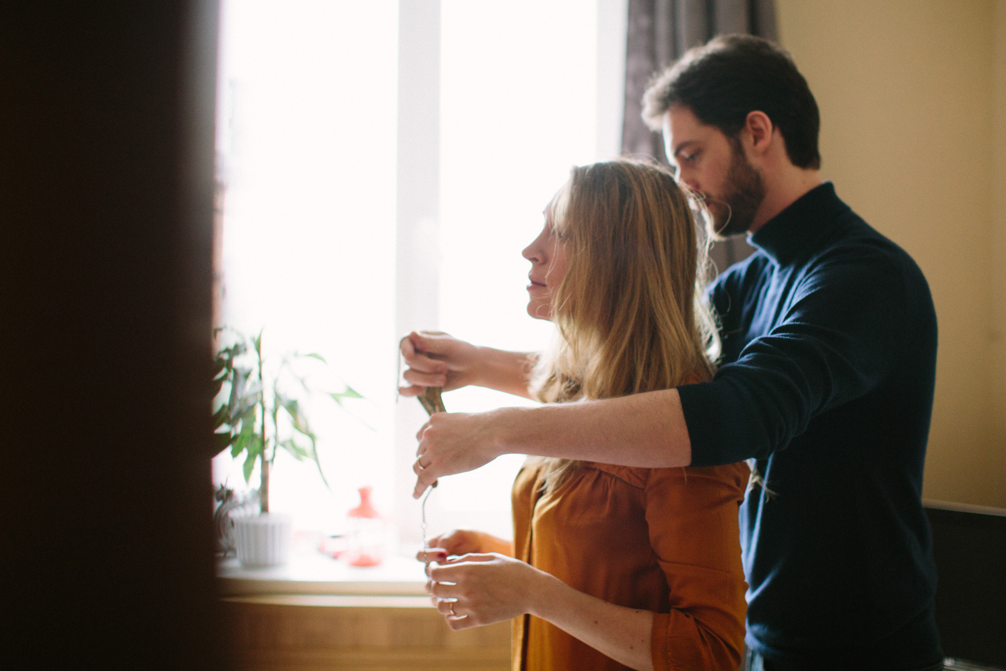 Home Photosession for couple, photographer in Munich. Inna Zaytseva Photography | Photographer in Munich | Content Creation