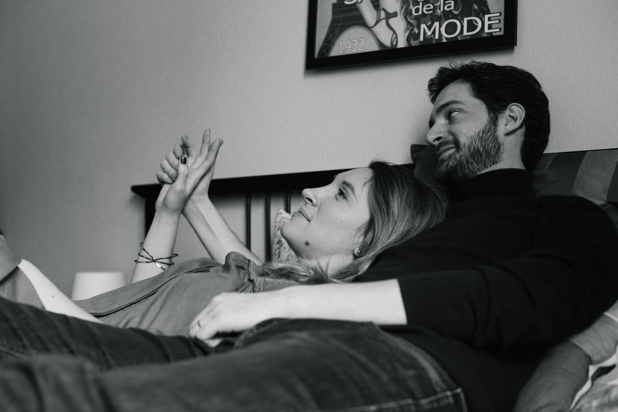 Home Photosession for couple, photographer in Munich. Inna Zaytseva Photography | Photographer in Munich | Content Creation