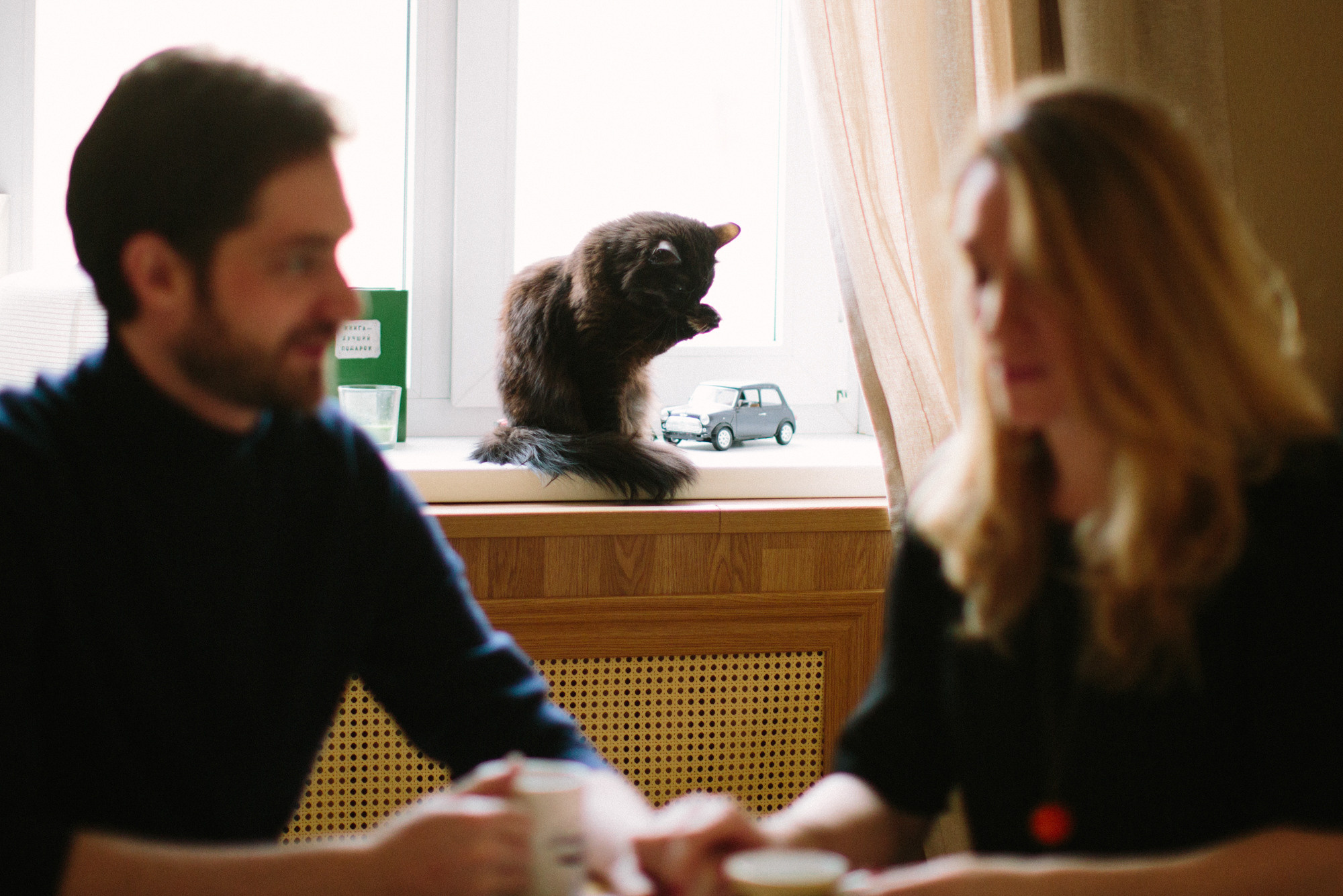 Home Photosession for couple, photographer in Munich. Inna Zaytseva Photography | Photographer in Munich | Content Creation