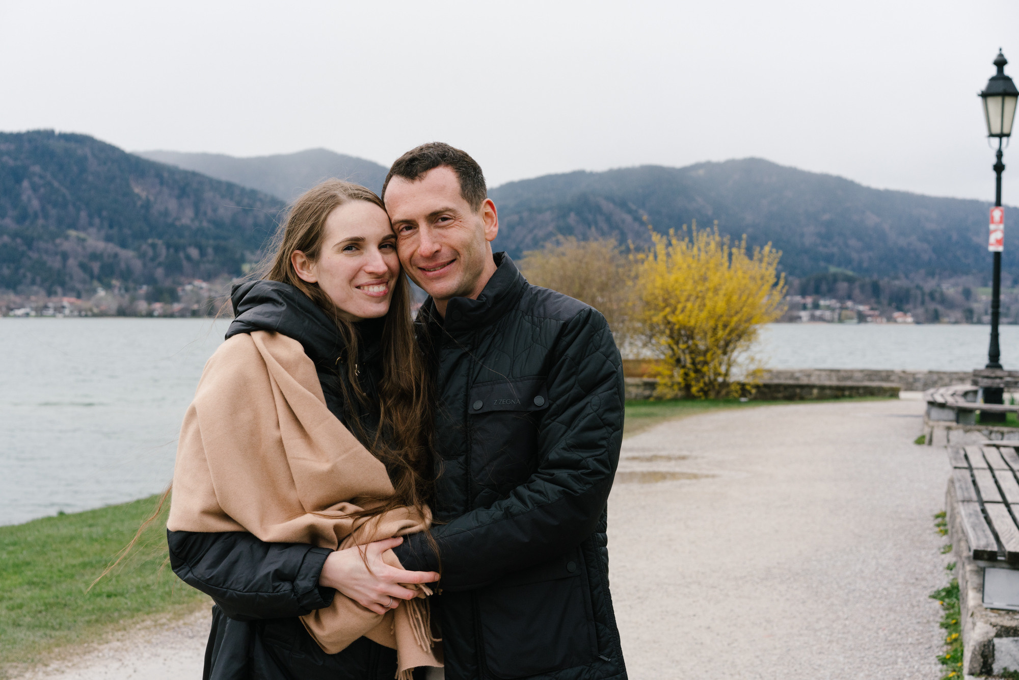 Photographer for couple or wedding photo session on Tegernsee Lake. Inna Zaytseva Photography | Photographer in Munich | Content Creation