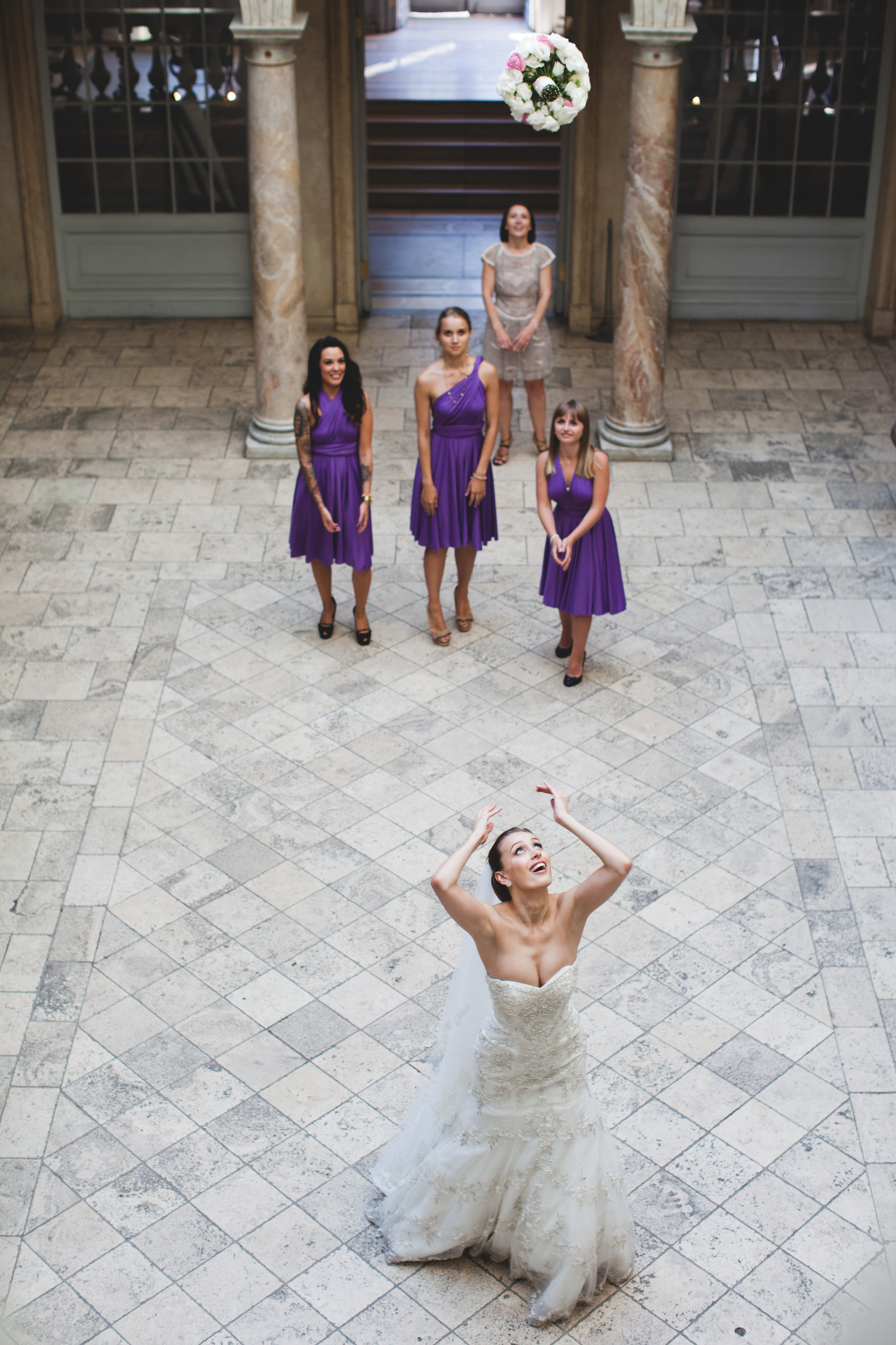 Natürlicher, offenherziger Hochzeitsfotograf in München. Inna Zaytseva Photography | Fotografin in München | Content Creation