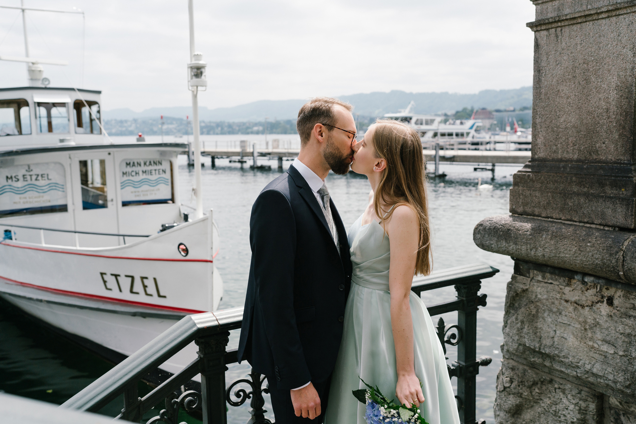 Natürlicher, offenherziger Hochzeitsfotograf in München. Inna Zaytseva Photography | Fotografin in München | Content Creation
