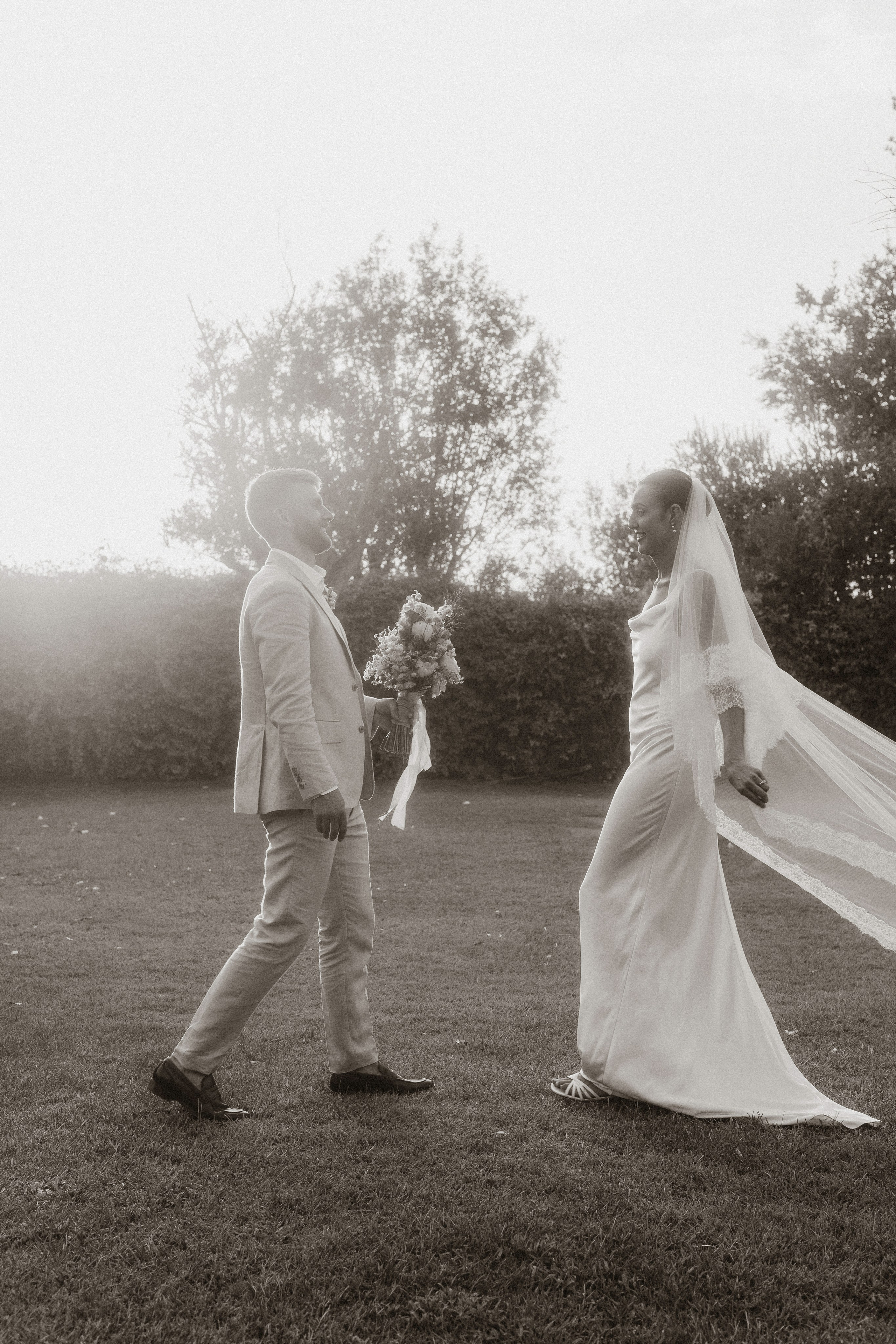 Lauren & Jamie. Hotel Castell d’Emporda. Paola fotógrafo / videografo de bodas en Barcelona