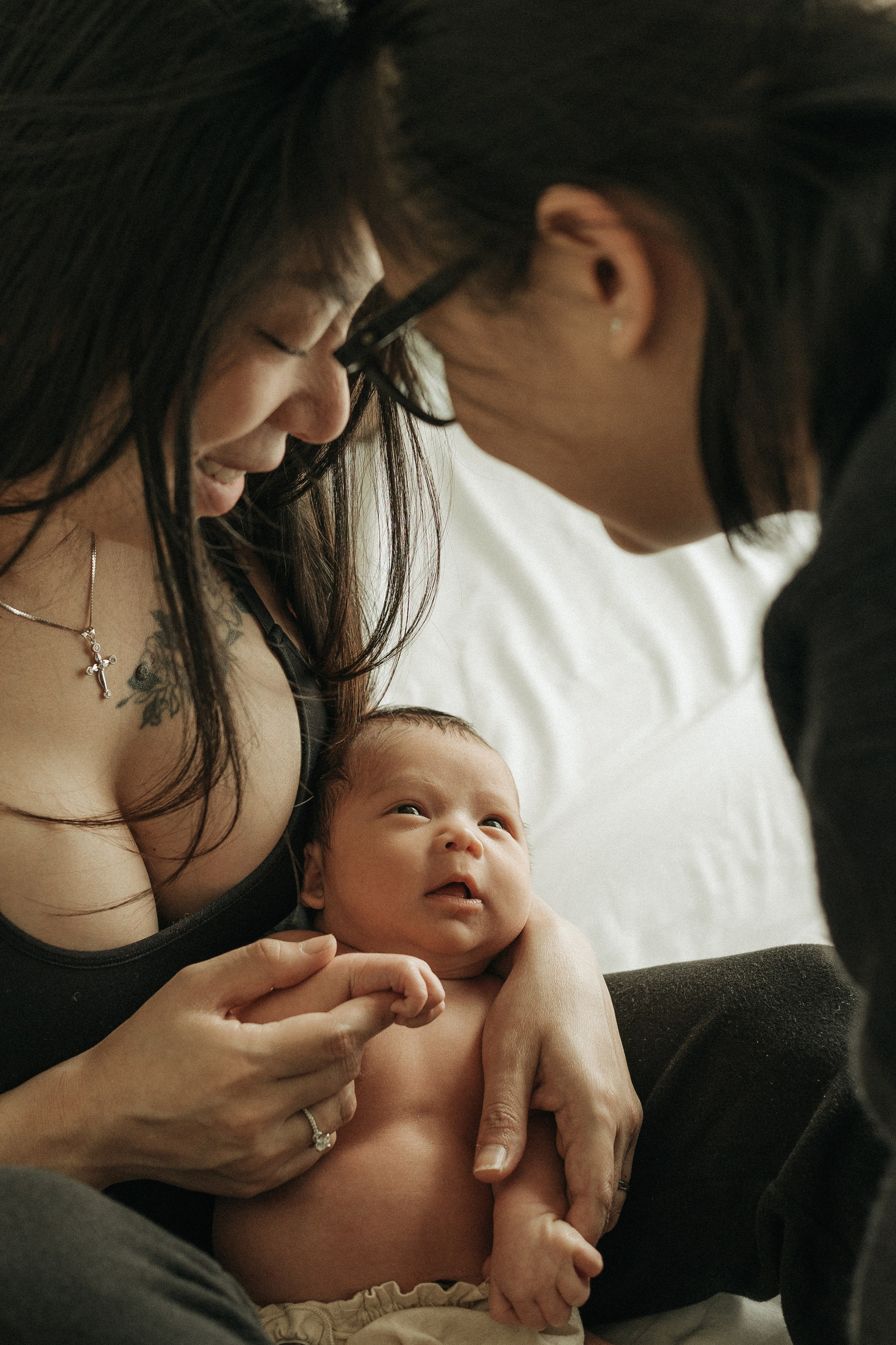 Cozy At-Home Newborn Photography – Warm & Emotional. Alisa Tant — Family and newborn photographer Bucks County, Montgomery county, Philadelphia, NJ