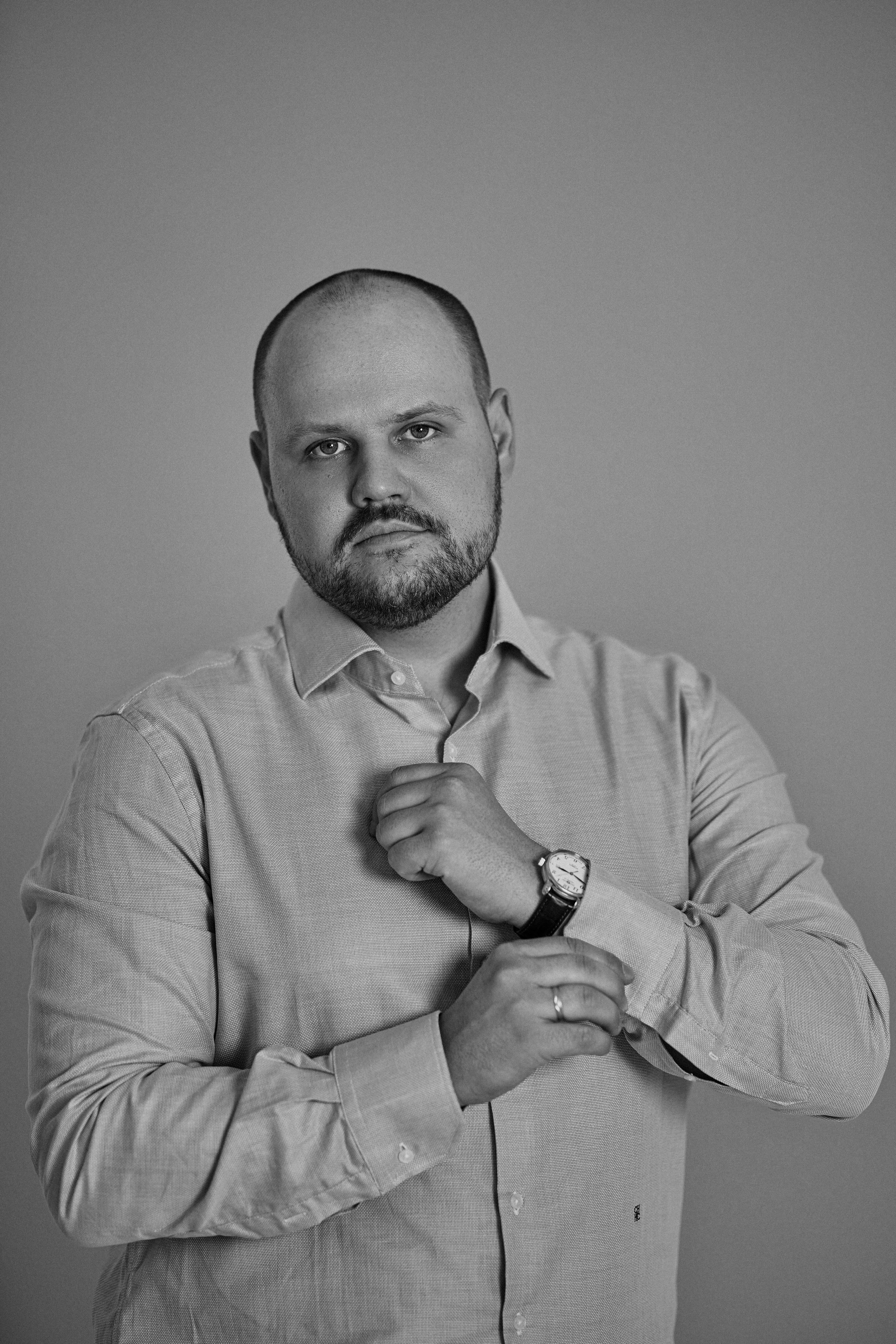 Денис. Бизнес портрет. Фотограф в Барселоне Жанна Захарченко