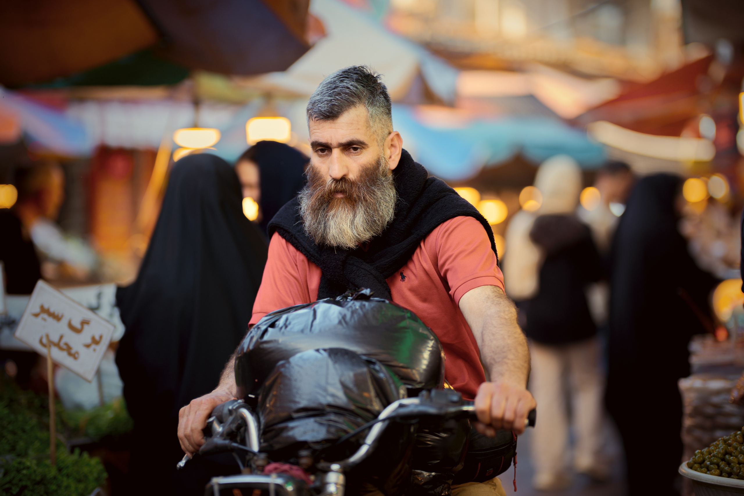 Street. Mehran Hadad — Portrait Photographer, Filmmaker and Youtuber