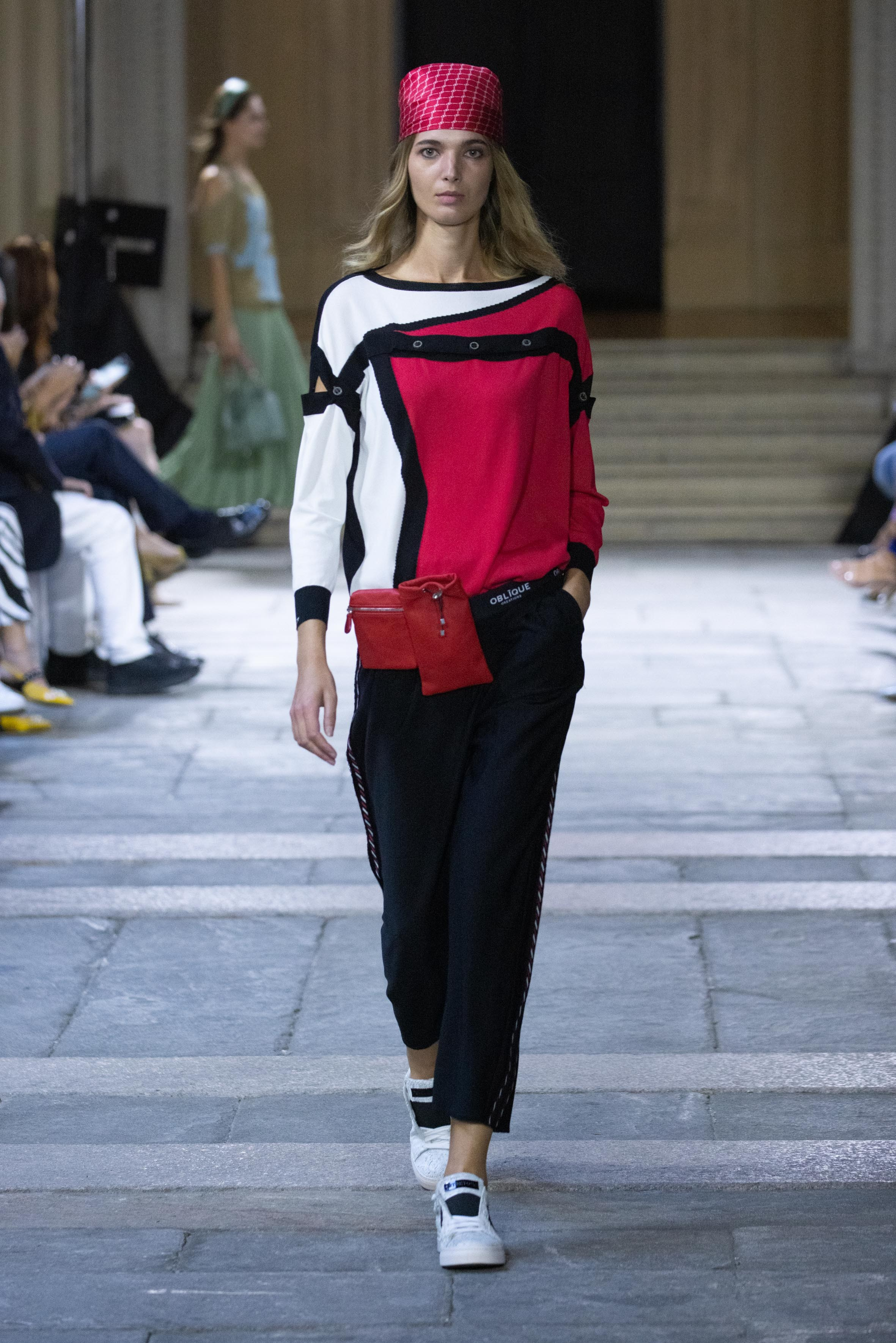 Oblique Show Milano. Lms-mode.com