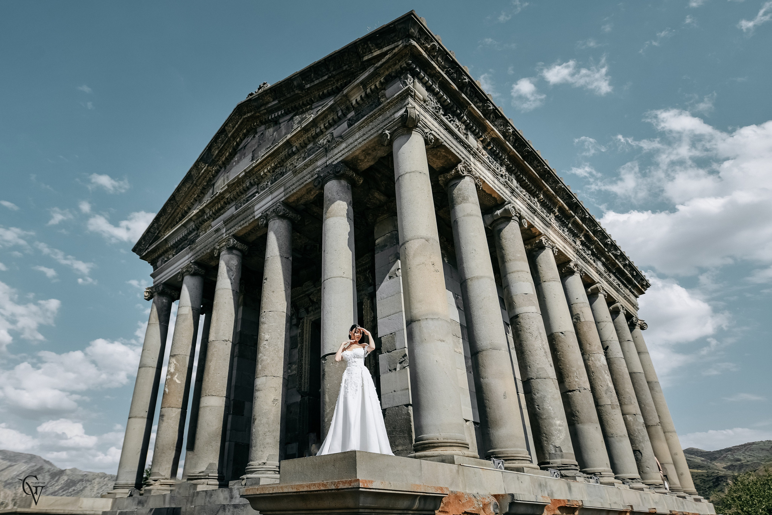 Свадебная фотосессия в Гарни. Свадебные фото и видео сьемки в Армении и во всем мире!!! Фотогаф в Ереване!!!