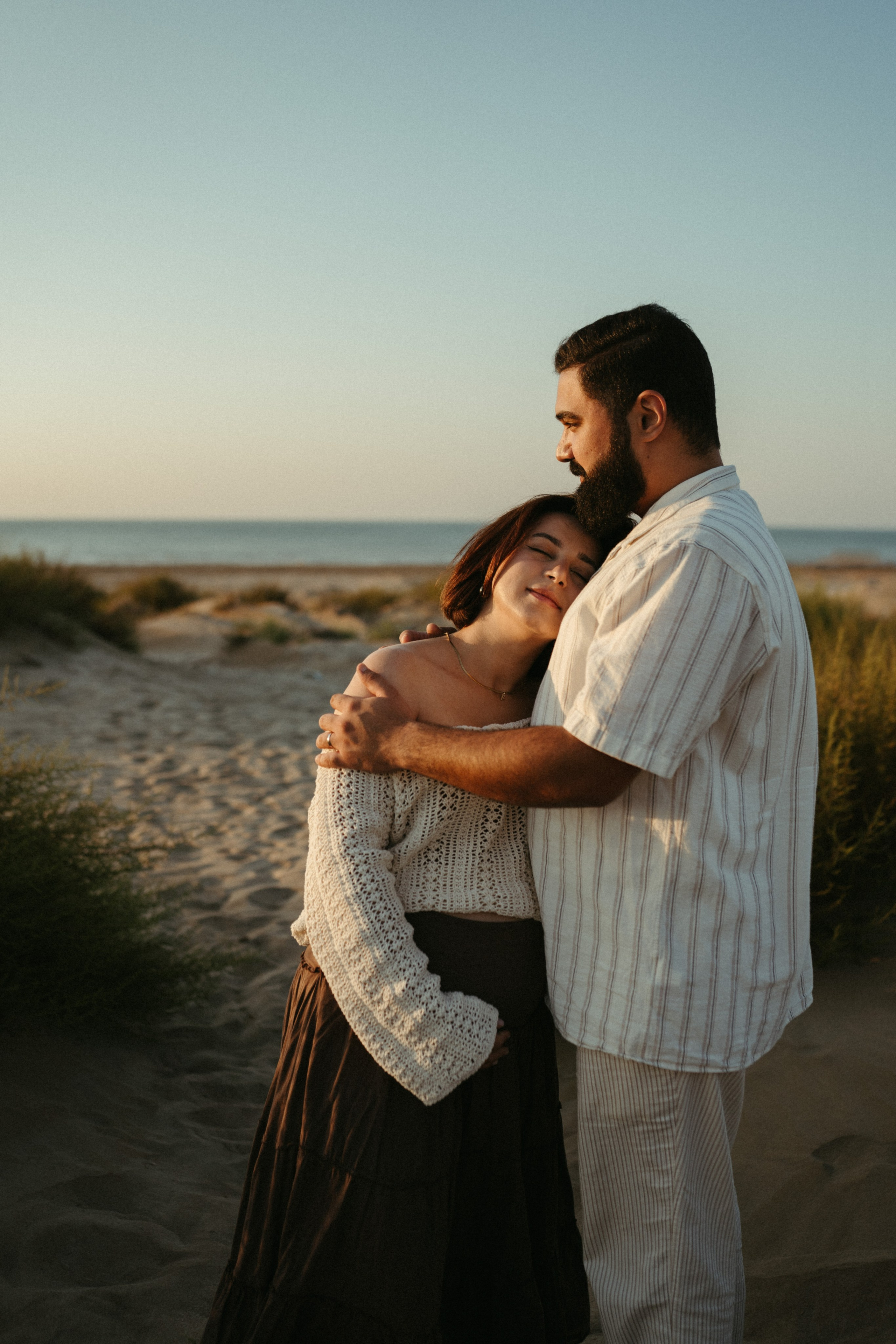 Expecting Javad. Family photographer in Saudi Arabia