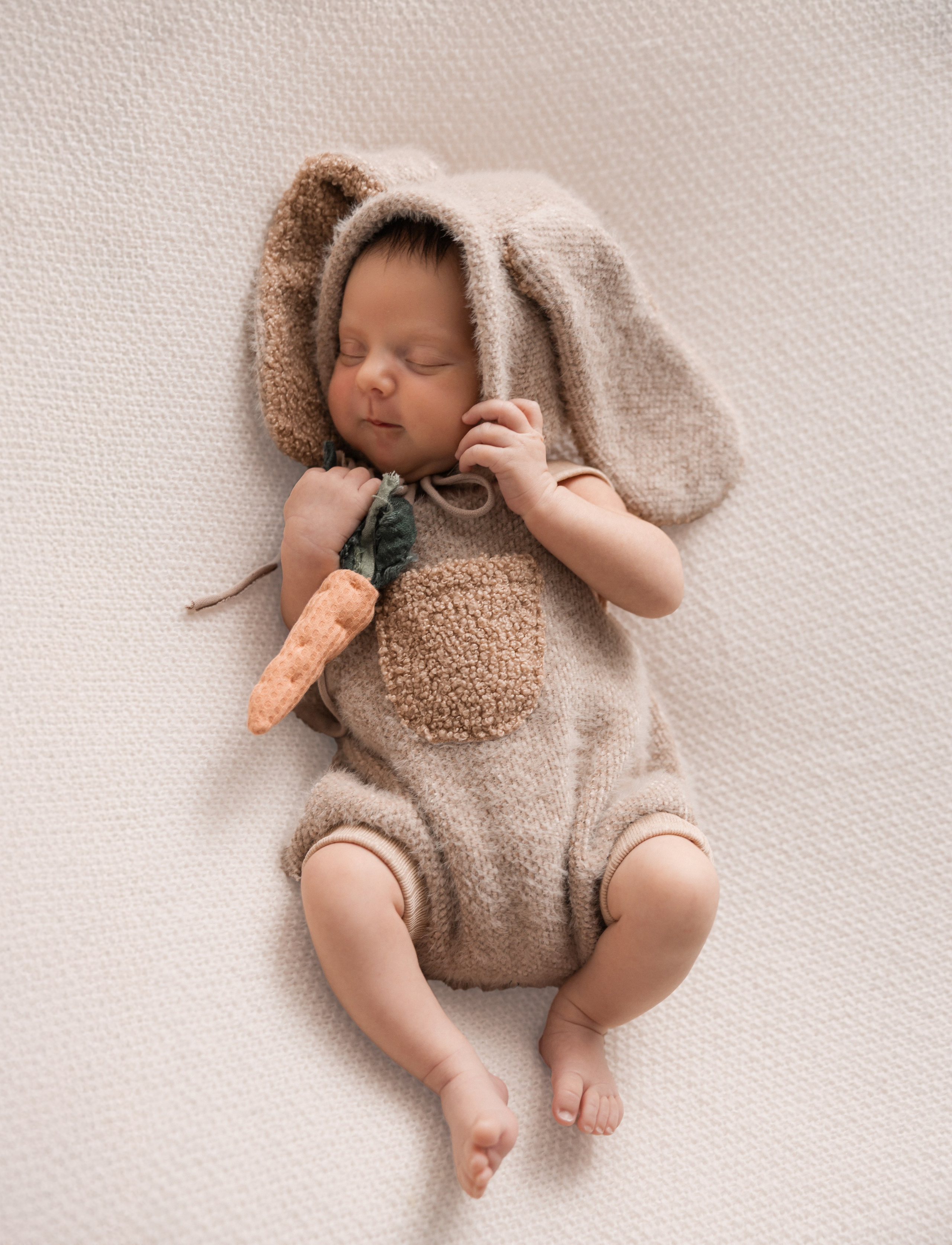 První dny života. Rodinná, těhotenská, newborn a lifestyle fotografka v Písku Oxana Telupilova