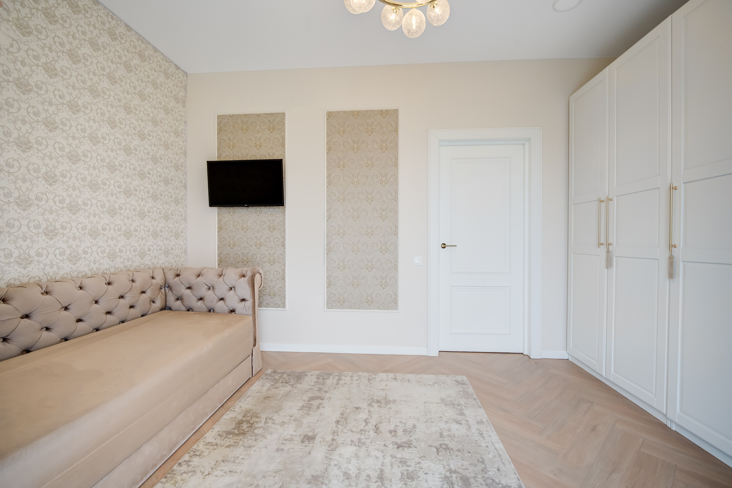 Lentvaris, gražus namas. Elina Sapiega fotografė Vilniuje