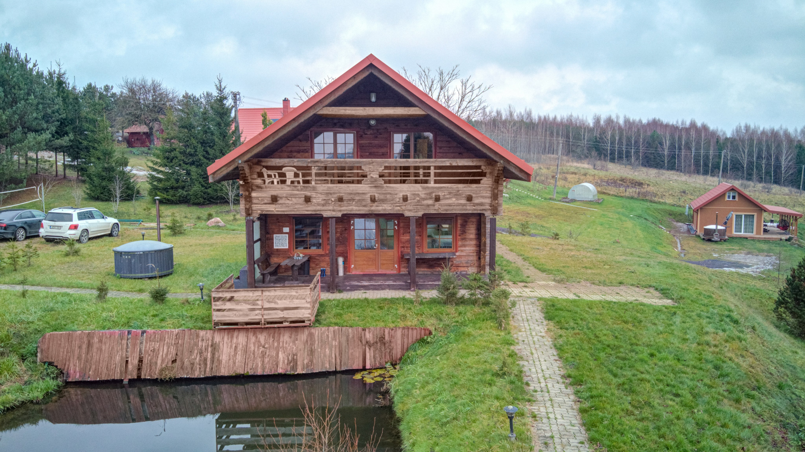 Trakų raj. sodyba. Elina Sapiega fotografė Vilniuje