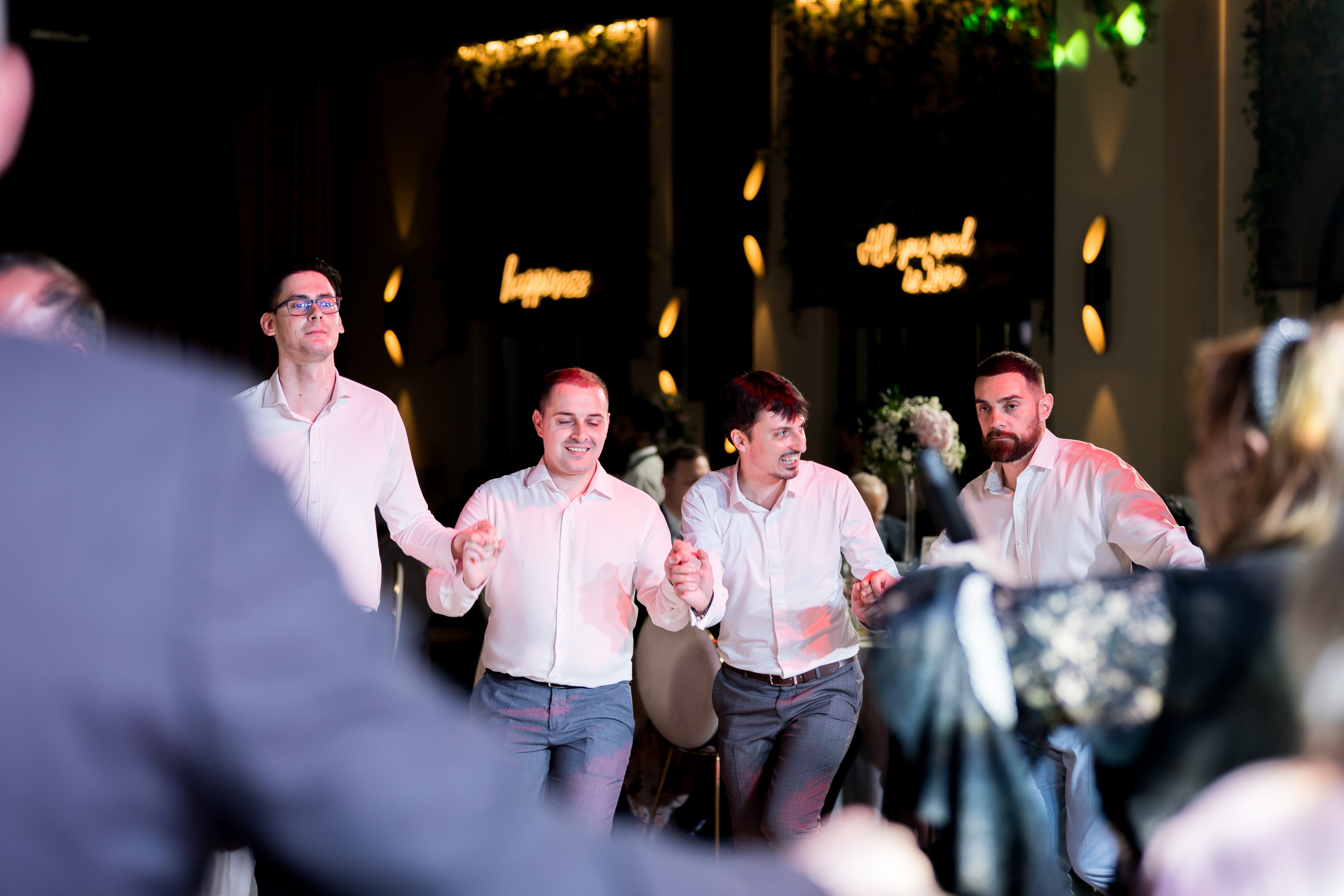 PARTY. Gabriel Florea — Fotograf nuntă București