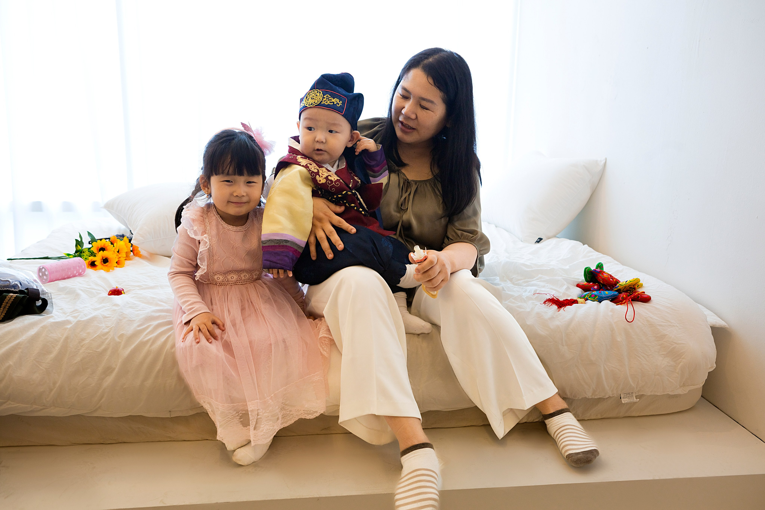 Артём в студии. Фотограф беременности, ньюборн и годовасиков в Корее Жанна Хан