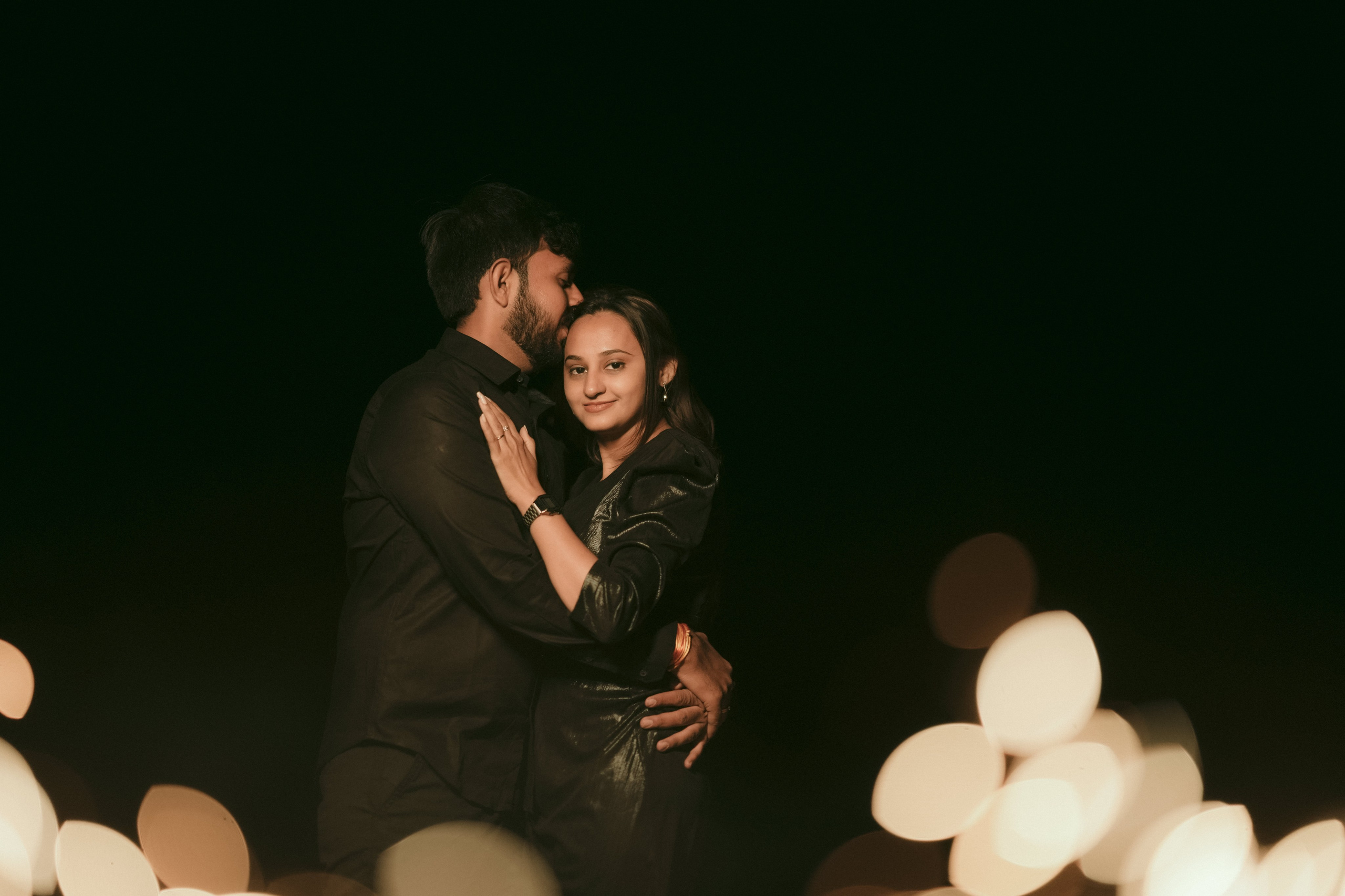 COUPLE SESSIONS. Love Emotions Weddings