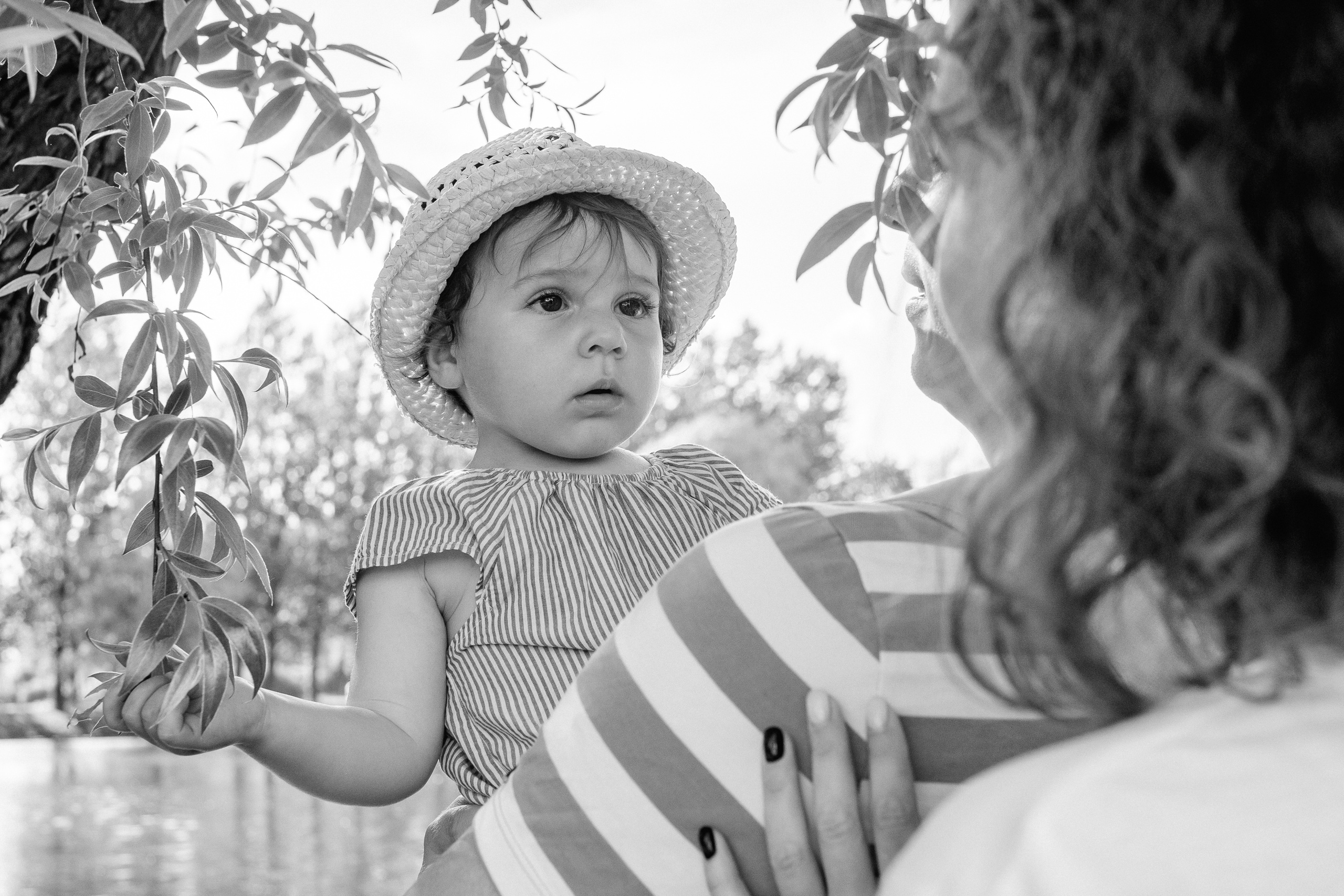 Olive, Marina and Nikta. Portrait and reportage photographer