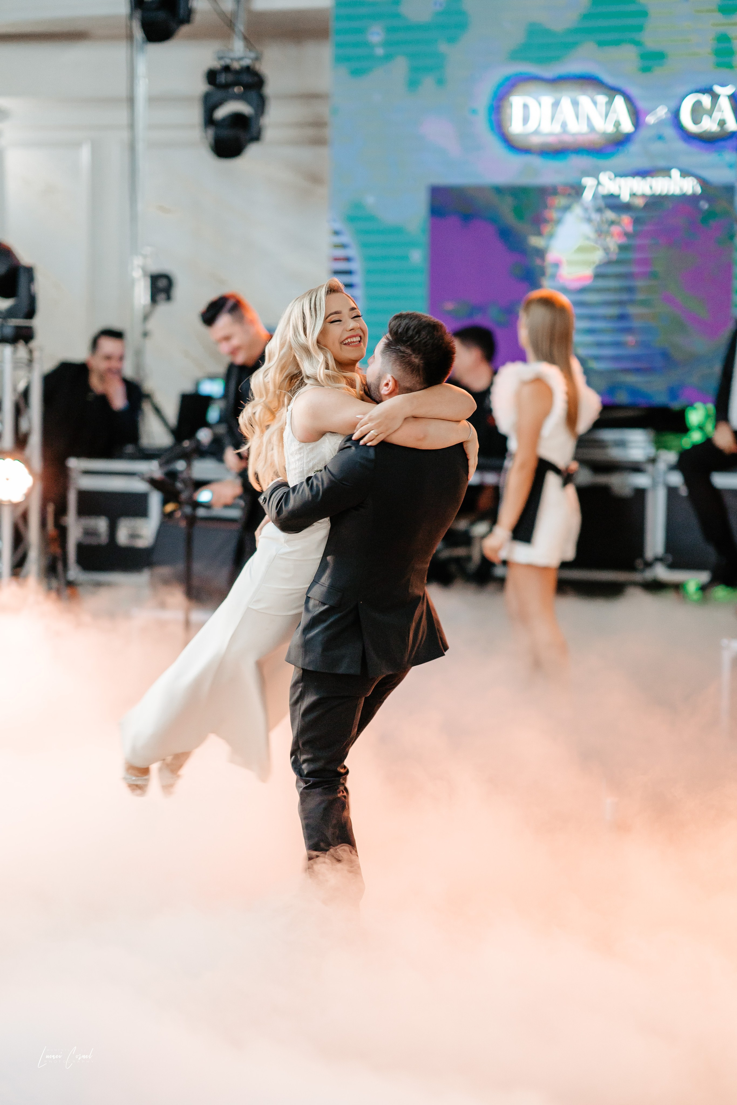 Diana & Cătălin – Nuntă clasică și rafinată. Fotograf de nuntă, corporate, botezuri, majorate și aniversări Roman, Lucaci Cornel