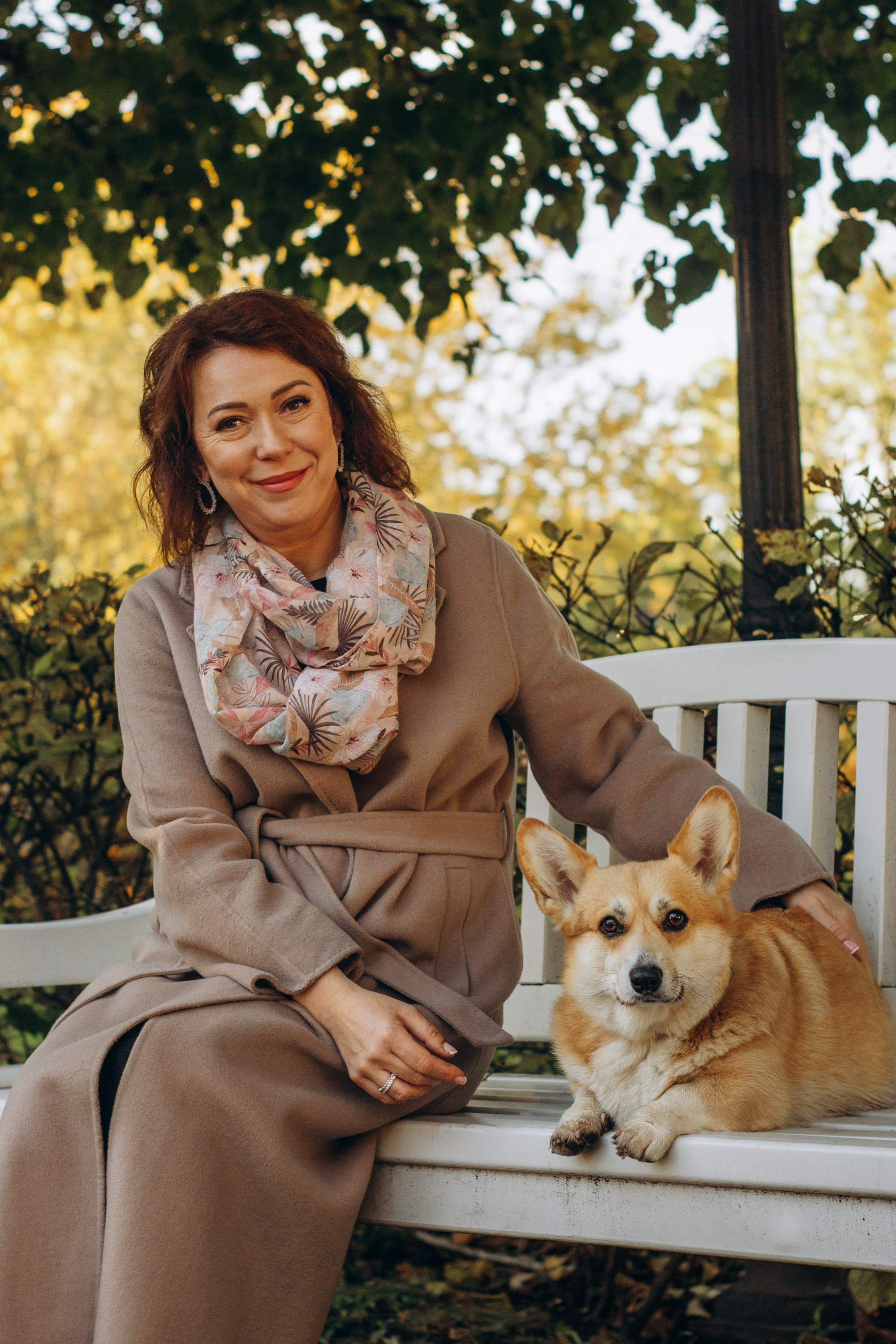 Irina and her Teffy, Pembroke Welsh Corgi. Kat Laisaar — Pet photographer in Tallinn