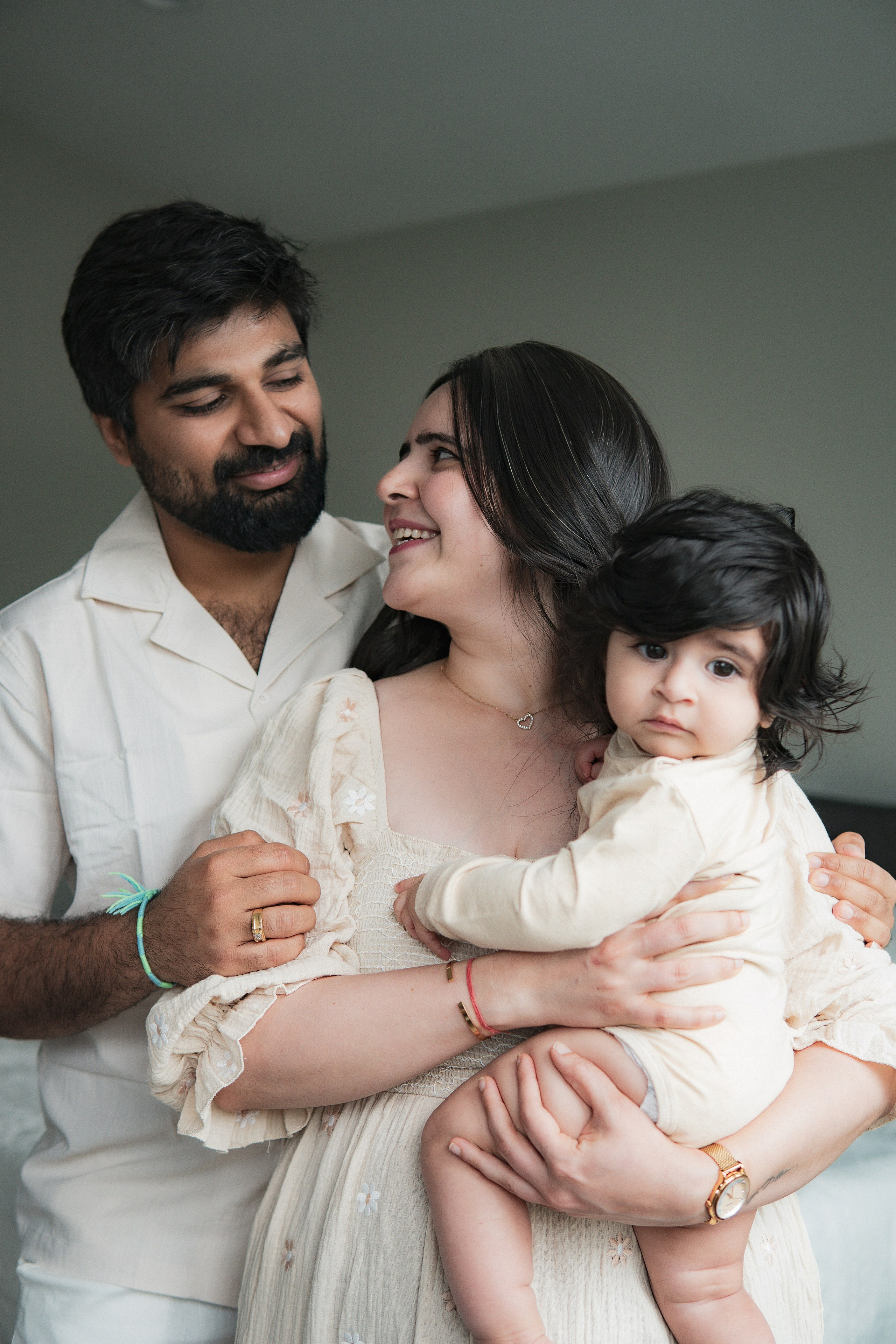Urvi’s family. Photographer in Washington Sophia D