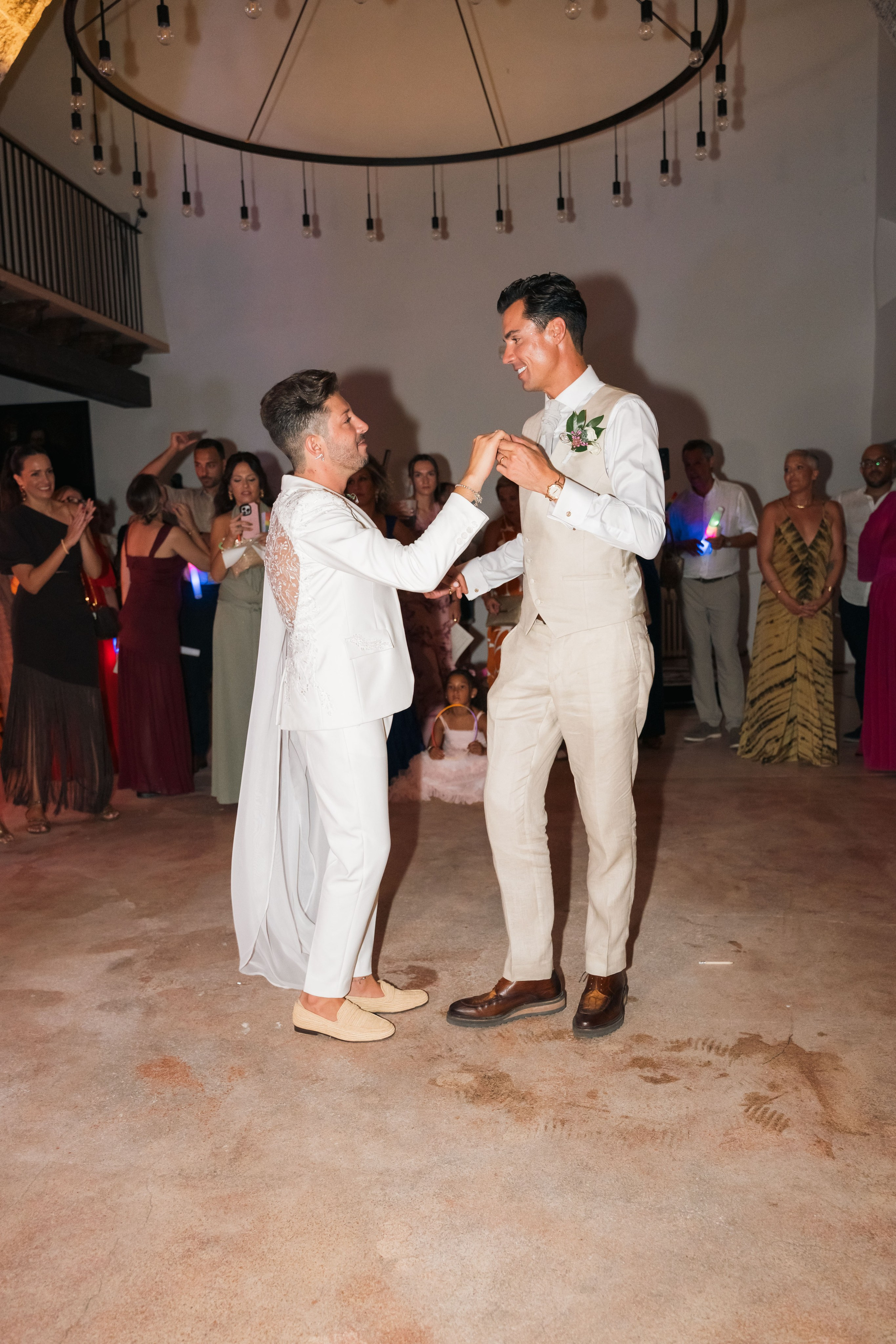 Artur&Mikel. Mallorca Weddings & Family – Natural & Emotional Photography