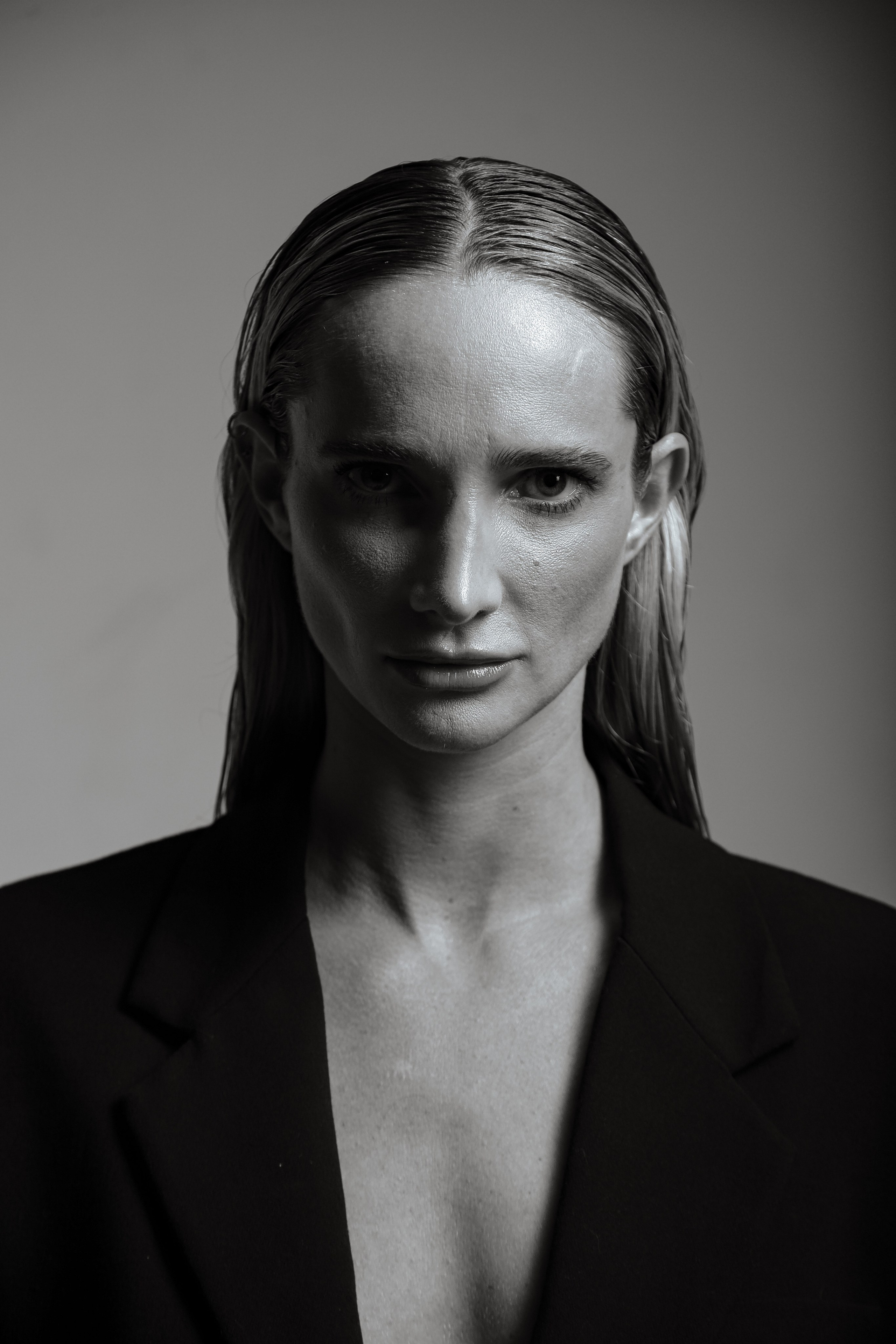 Sara. Yuri Cezar