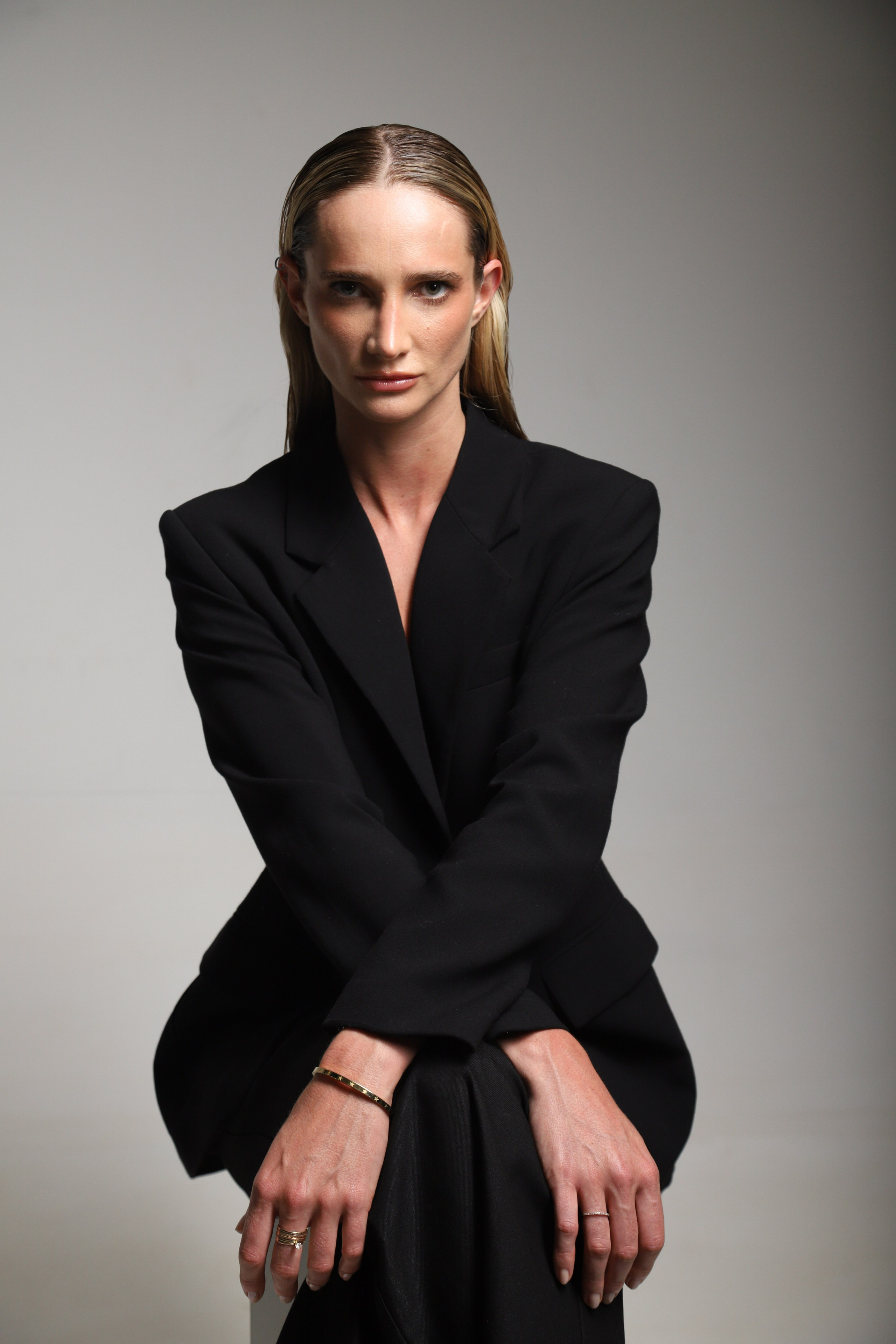 Sara. Yuri Cezar