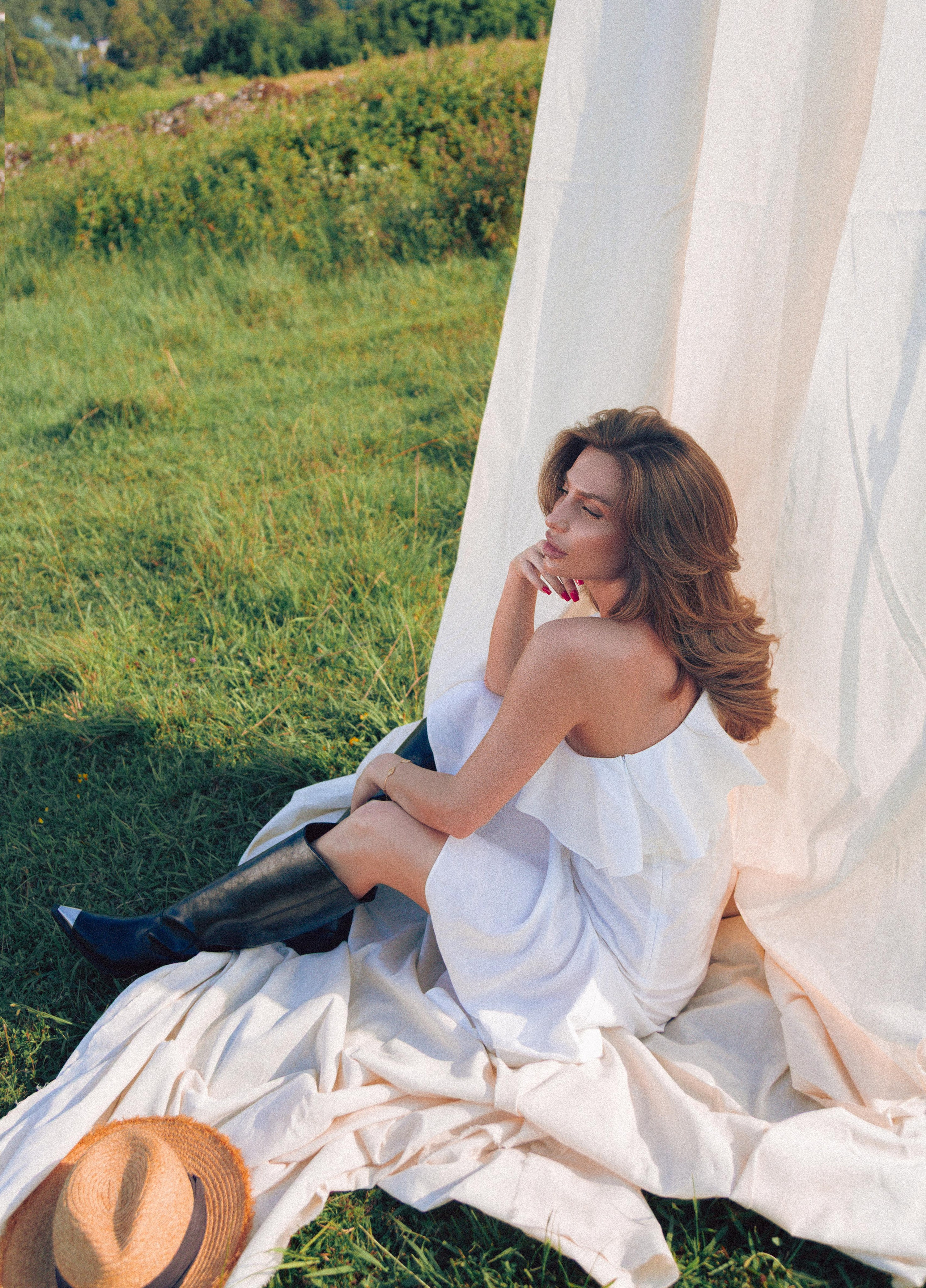 ბუნებაში. Female photographer Julia Kivi