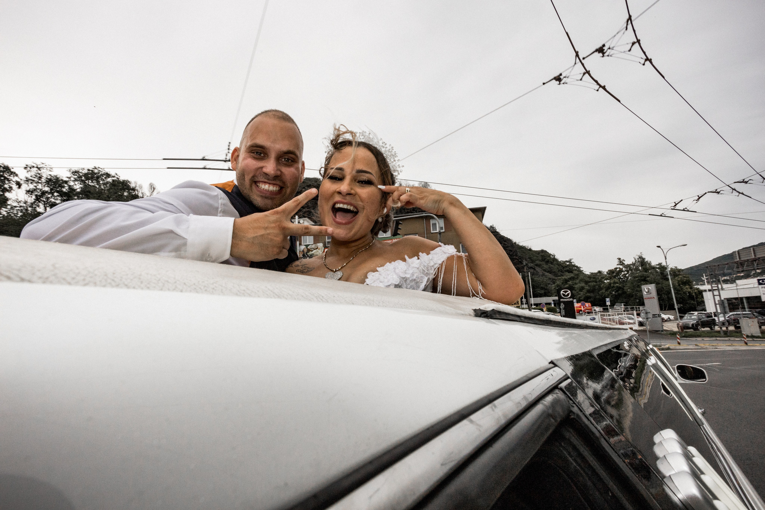 Pavel & Yveta. Svatební fotograf a kameraman v Česku a po celé Evropě — Teplice, Ústí nad Labem, Praha, Drážďany