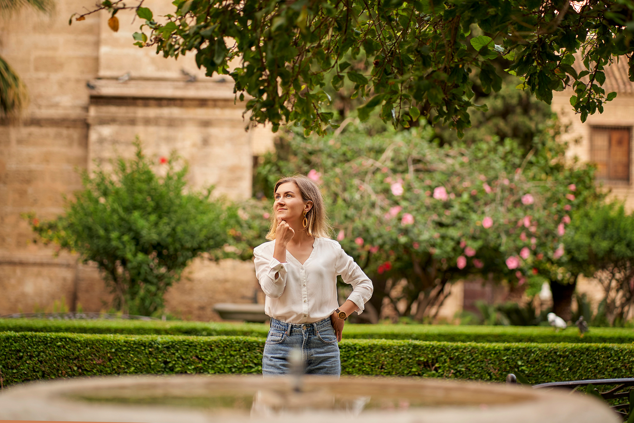 Suzanna street photo. Fotógrafo de bodas y familias en España, Málaga, Marbella