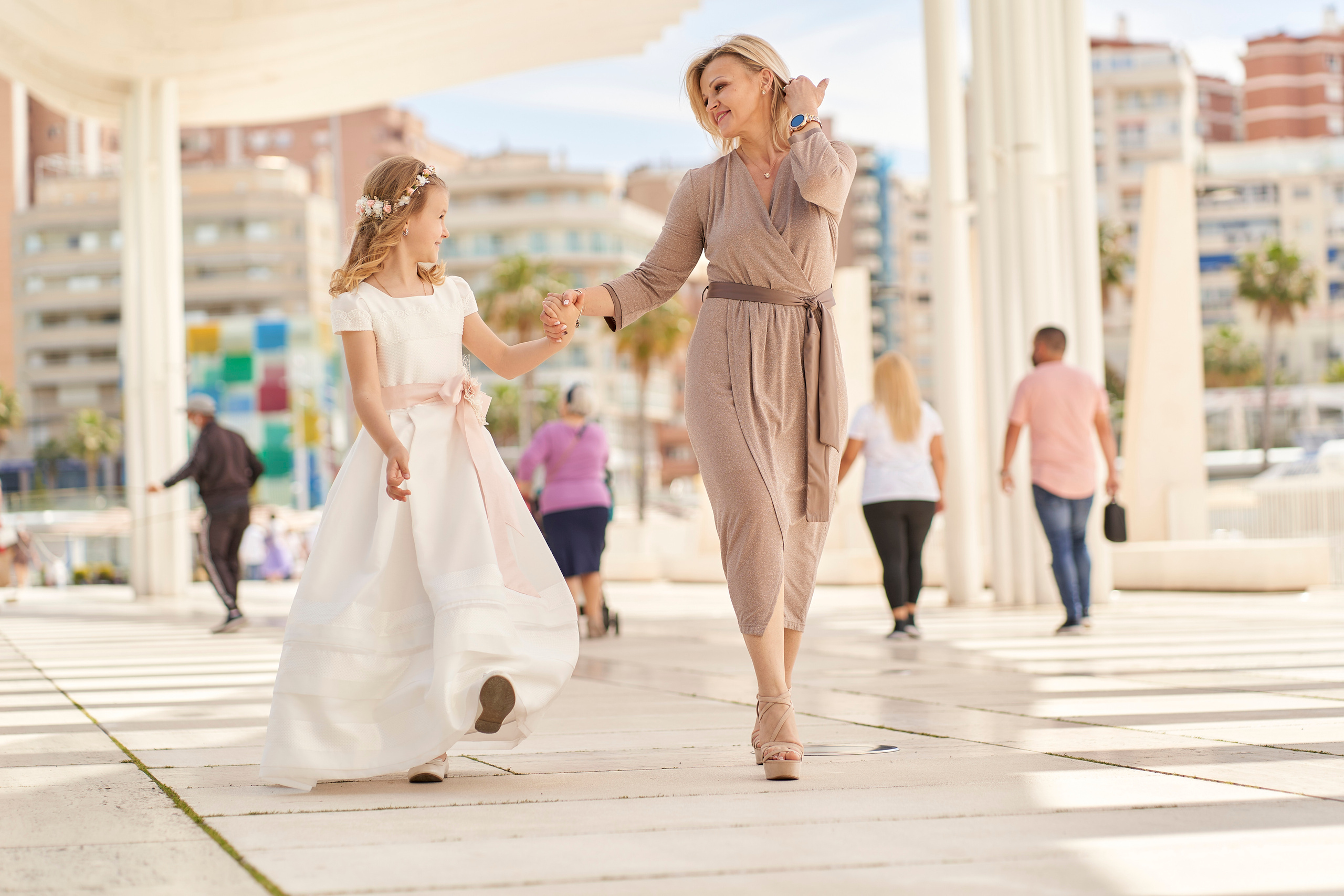 Sesion Emily comunion. Fotógrafo de bodas y familias en España, Málaga, Marbella