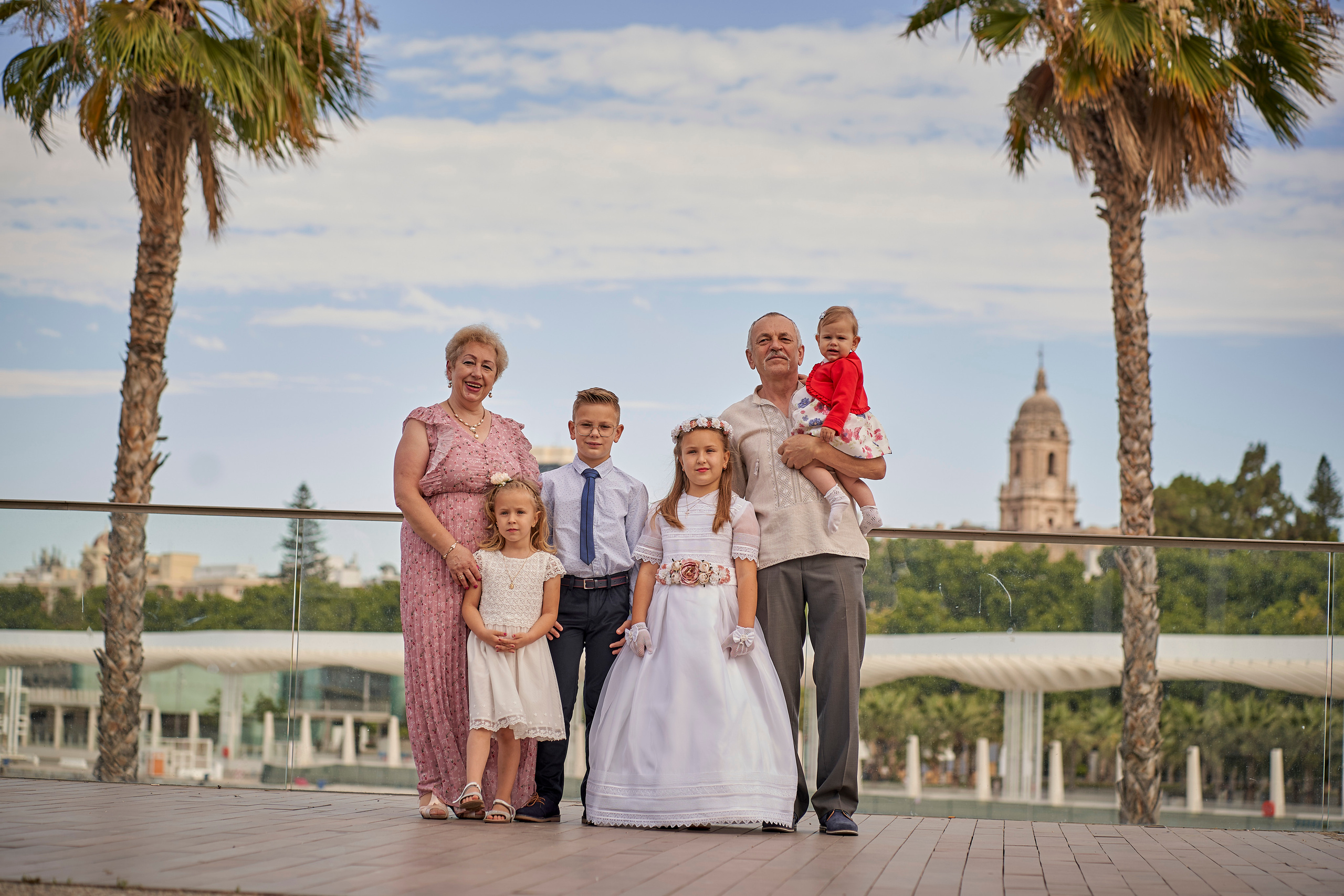 Ilya y Karolina comuñon. Fotógrafo de bodas y familias en España, Málaga, Marbella