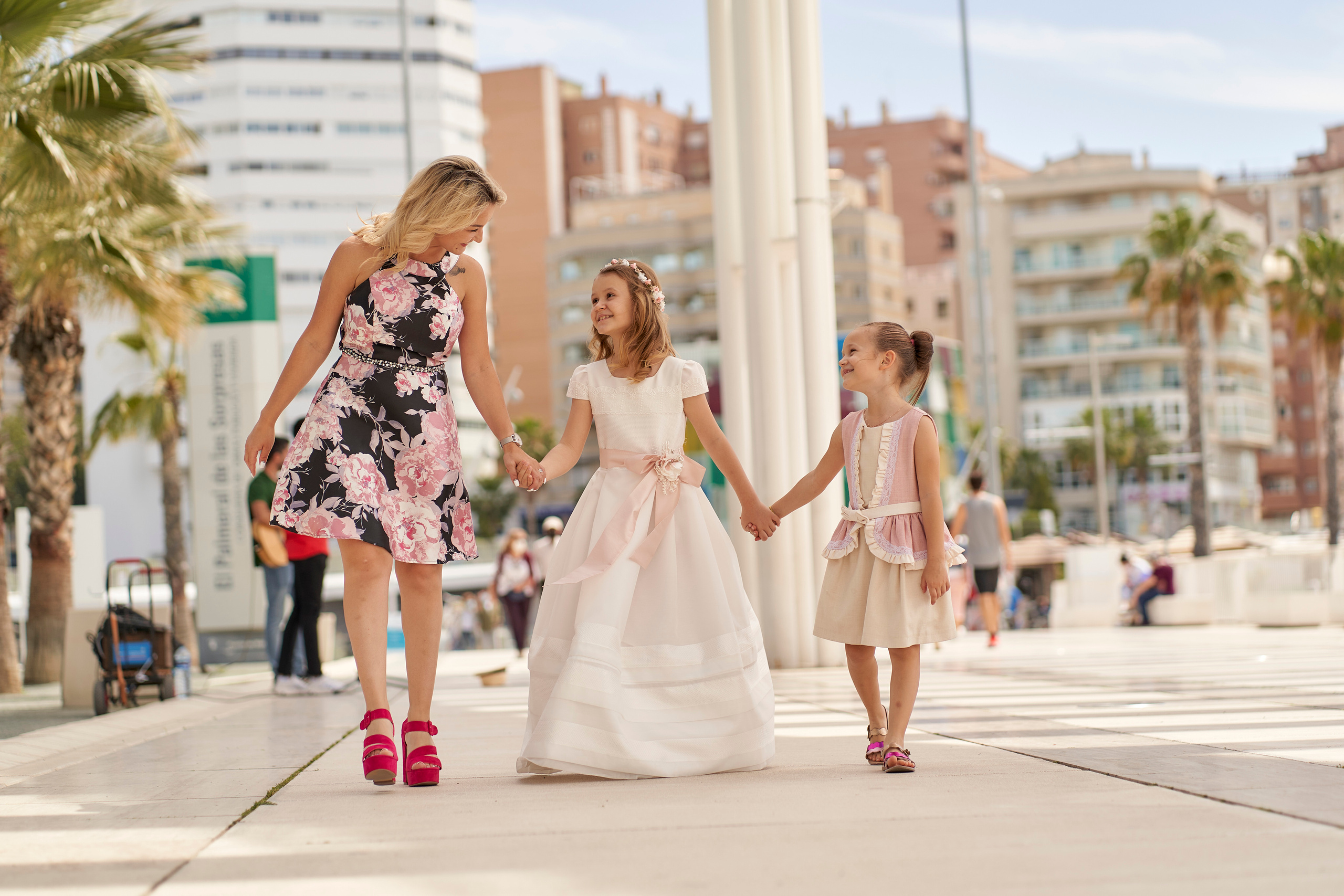 Sesion Emily comunion. Fotógrafo de bodas y familias en España, Málaga, Marbella