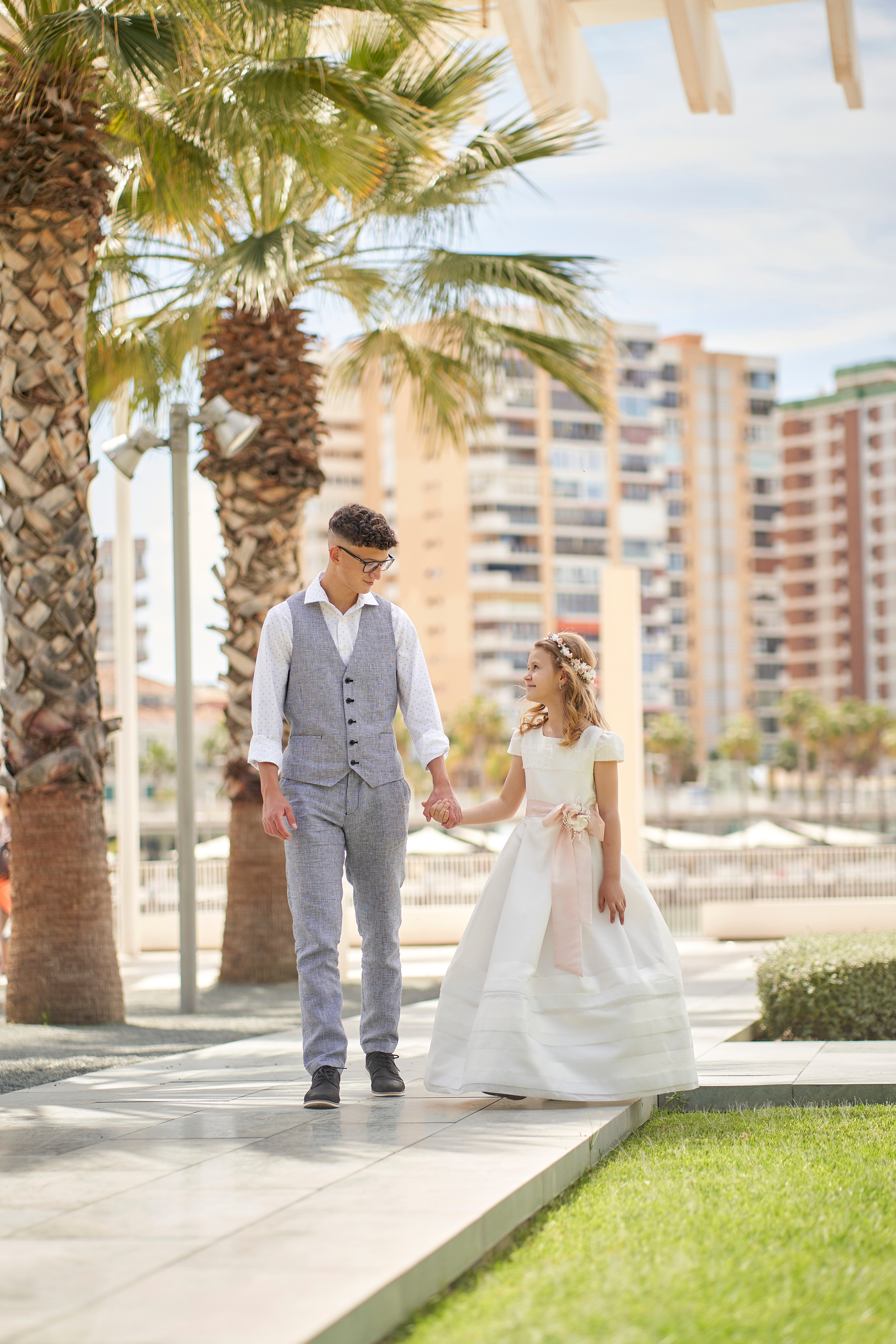 Sesion Emily comunion. Fotógrafo de bodas y familias en España, Málaga, Marbella