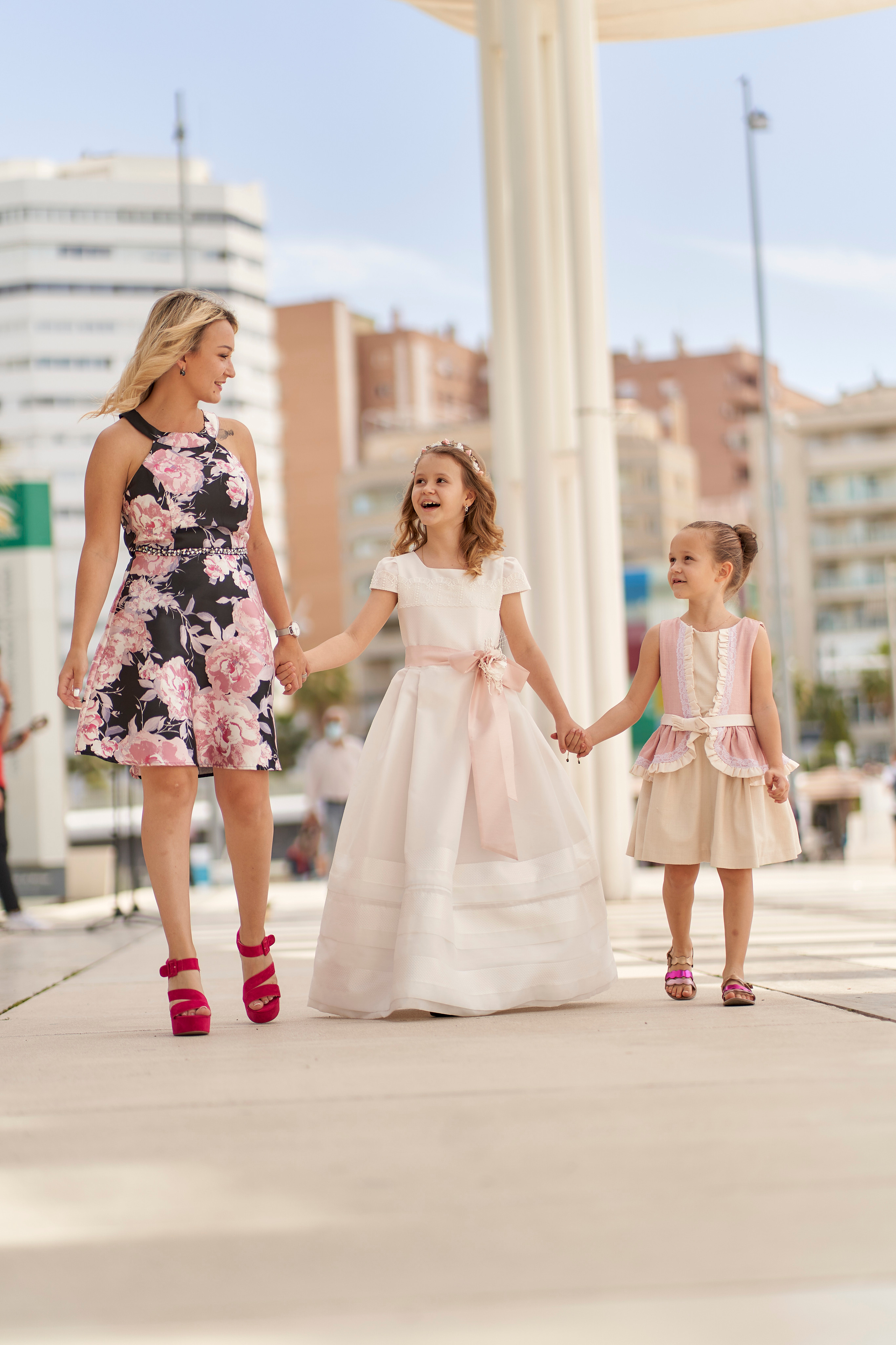 Sesion Emily comunion. Fotógrafo de bodas y familias en España, Málaga, Marbella