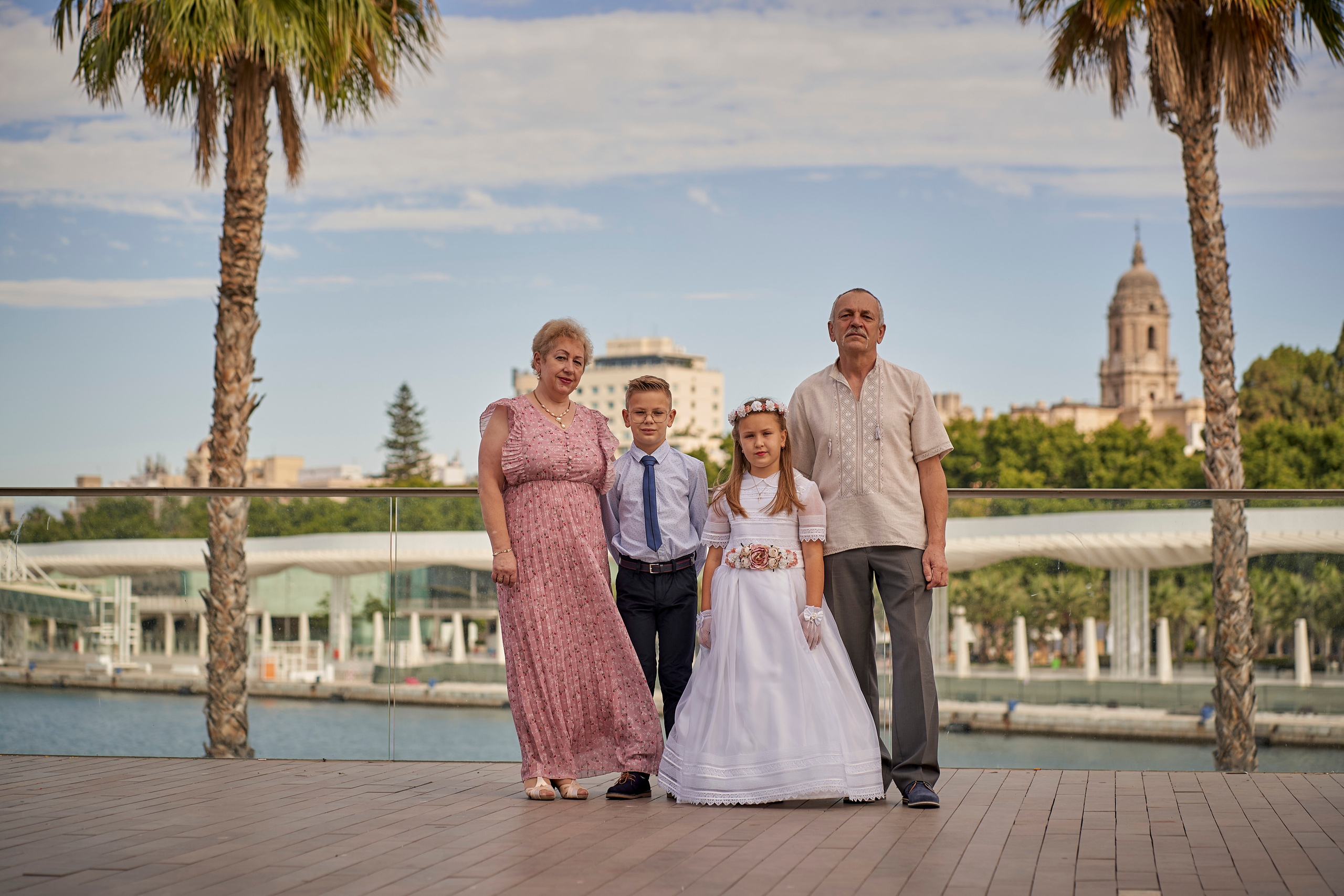 Ilya y Karolina comuñon. Fotógrafo de bodas y familias en España, Málaga, Marbella