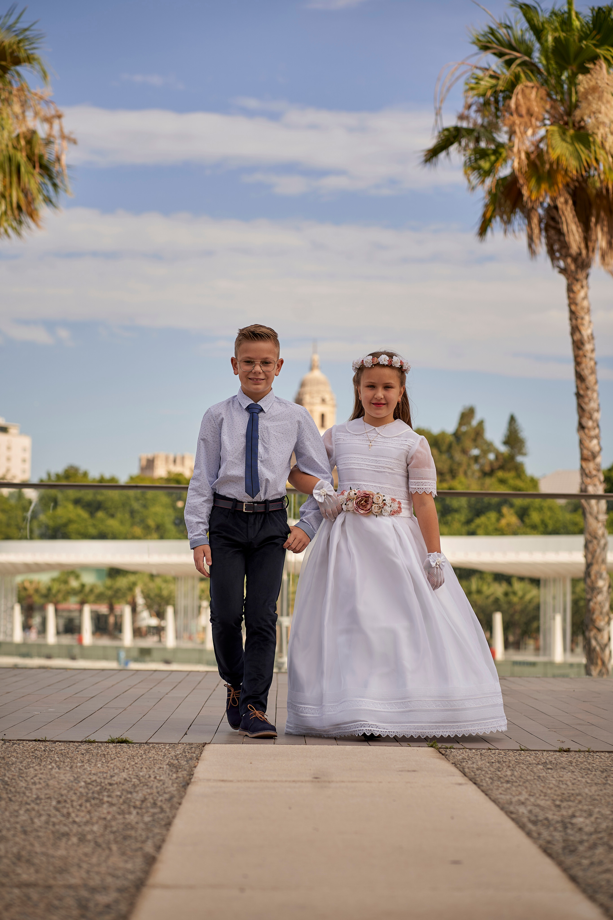 Ilya y Karolina comuñon. Fotógrafo de bodas y familias en España, Málaga, Marbella