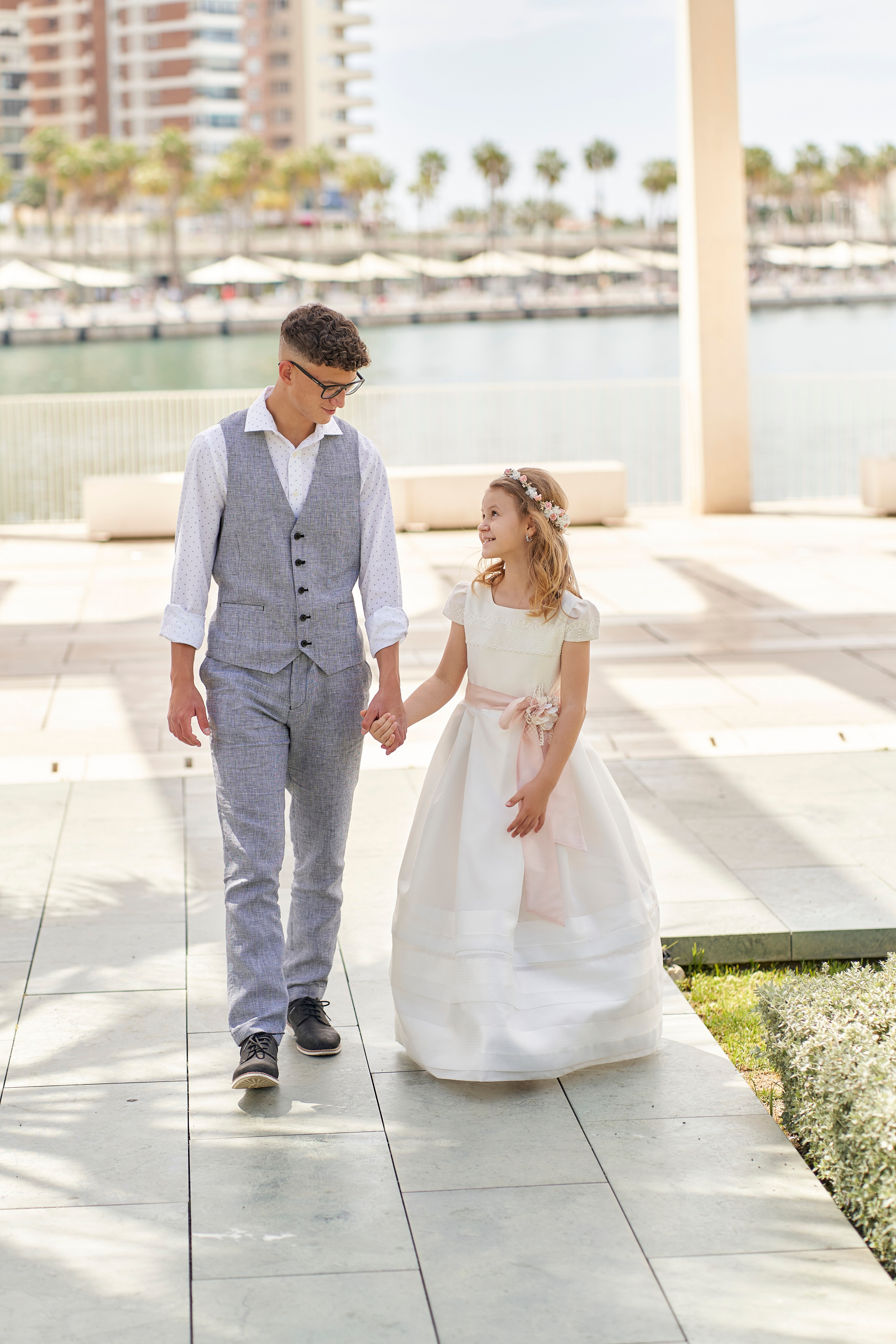 Sesion Emily comunion. Fotógrafo de bodas y familias en España, Málaga, Marbella