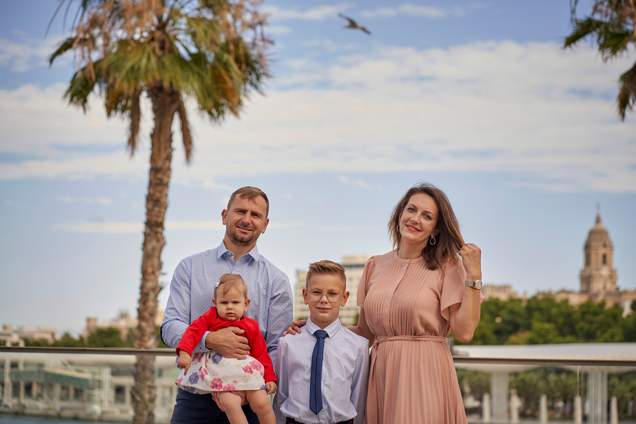 Ilya y Karolina comuñon. Fotógrafo de bodas y familias en España, Málaga, Marbella
