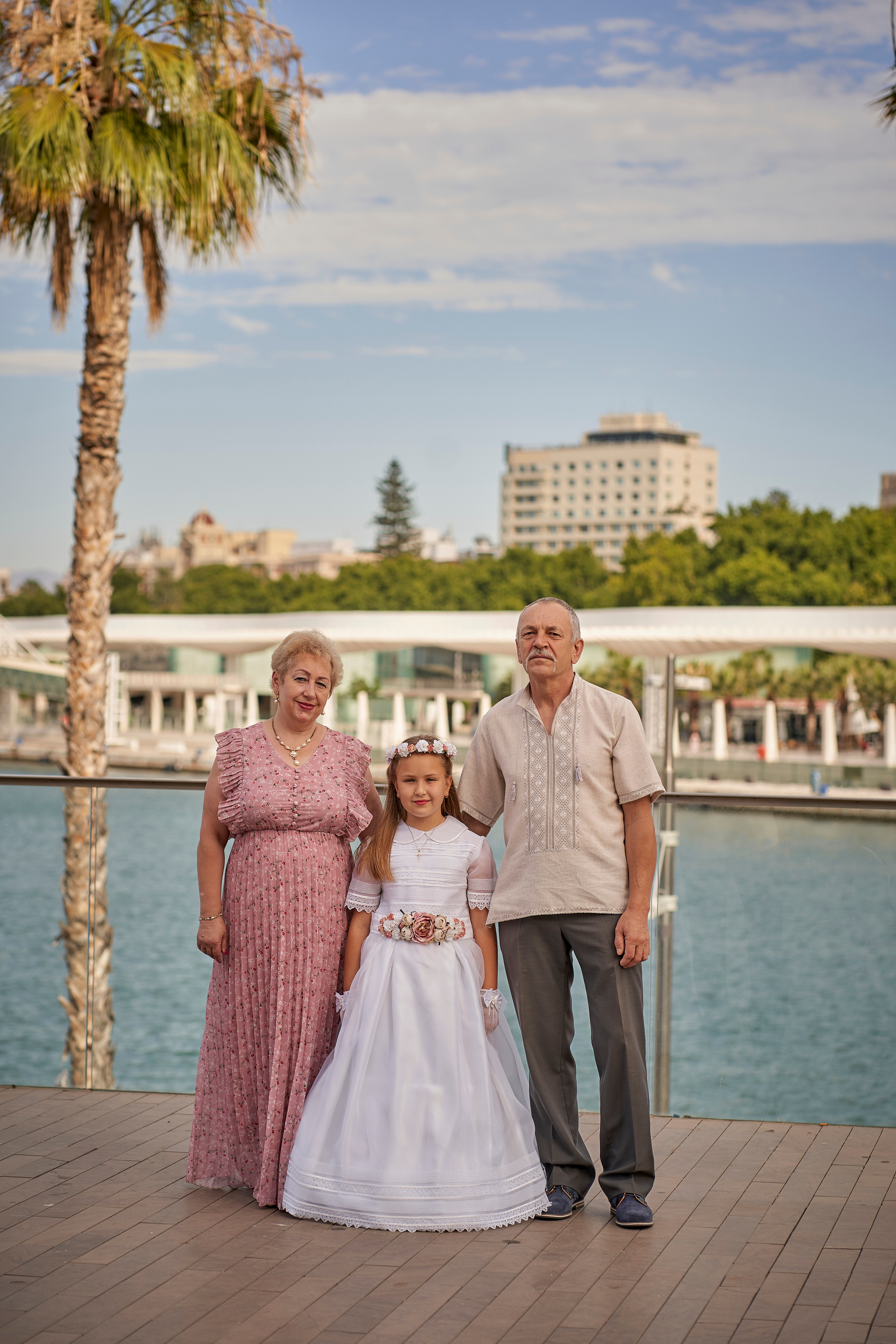 Ilya y Karolina comuñon. Fotógrafo de bodas y familias en España, Málaga, Marbella