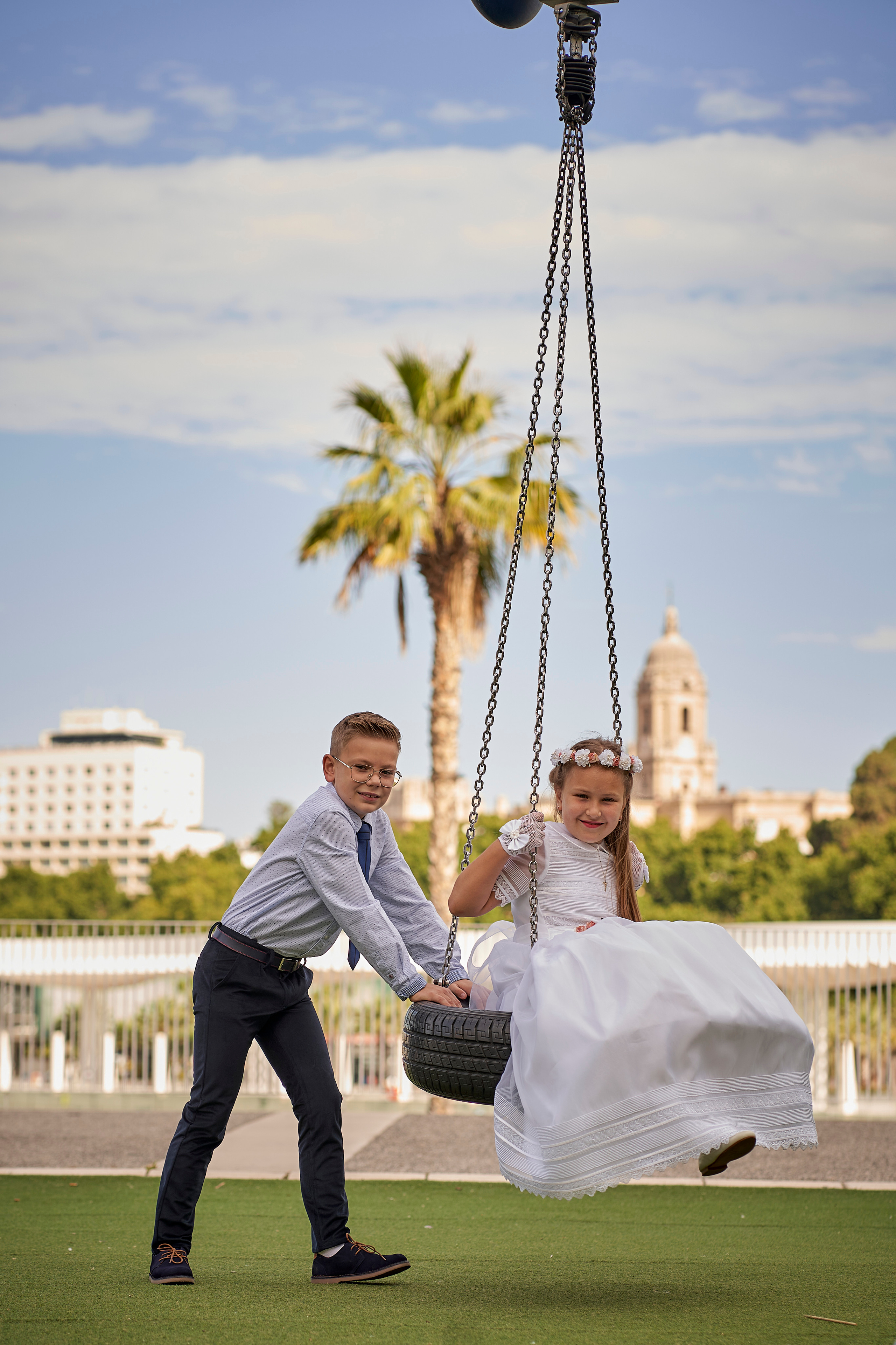 Ilya y Karolina comuñon. Fotógrafo de bodas y familias en España, Málaga, Marbella