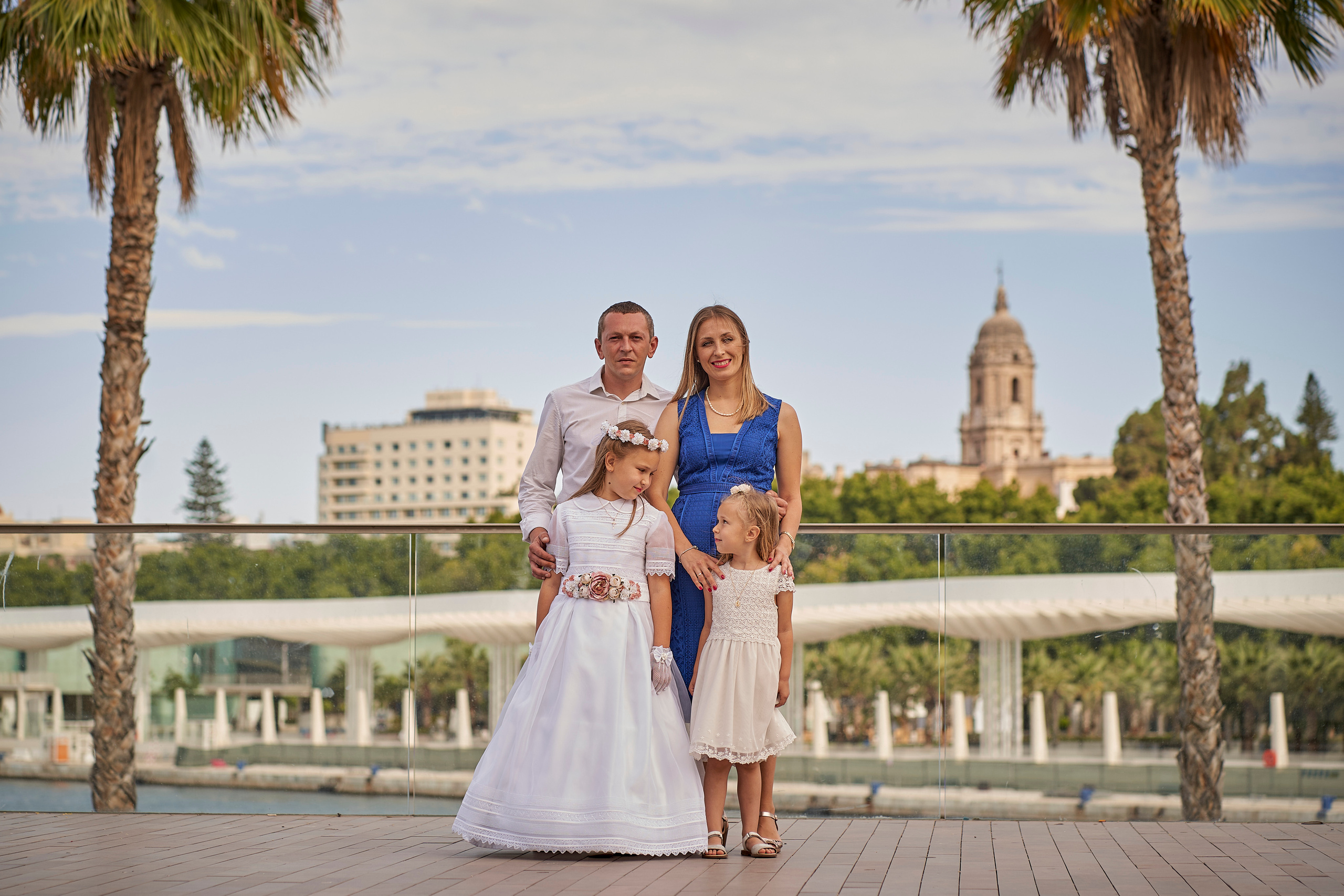 Ilya y Karolina comuñon. Fotógrafo de bodas y familias en España, Málaga, Marbella