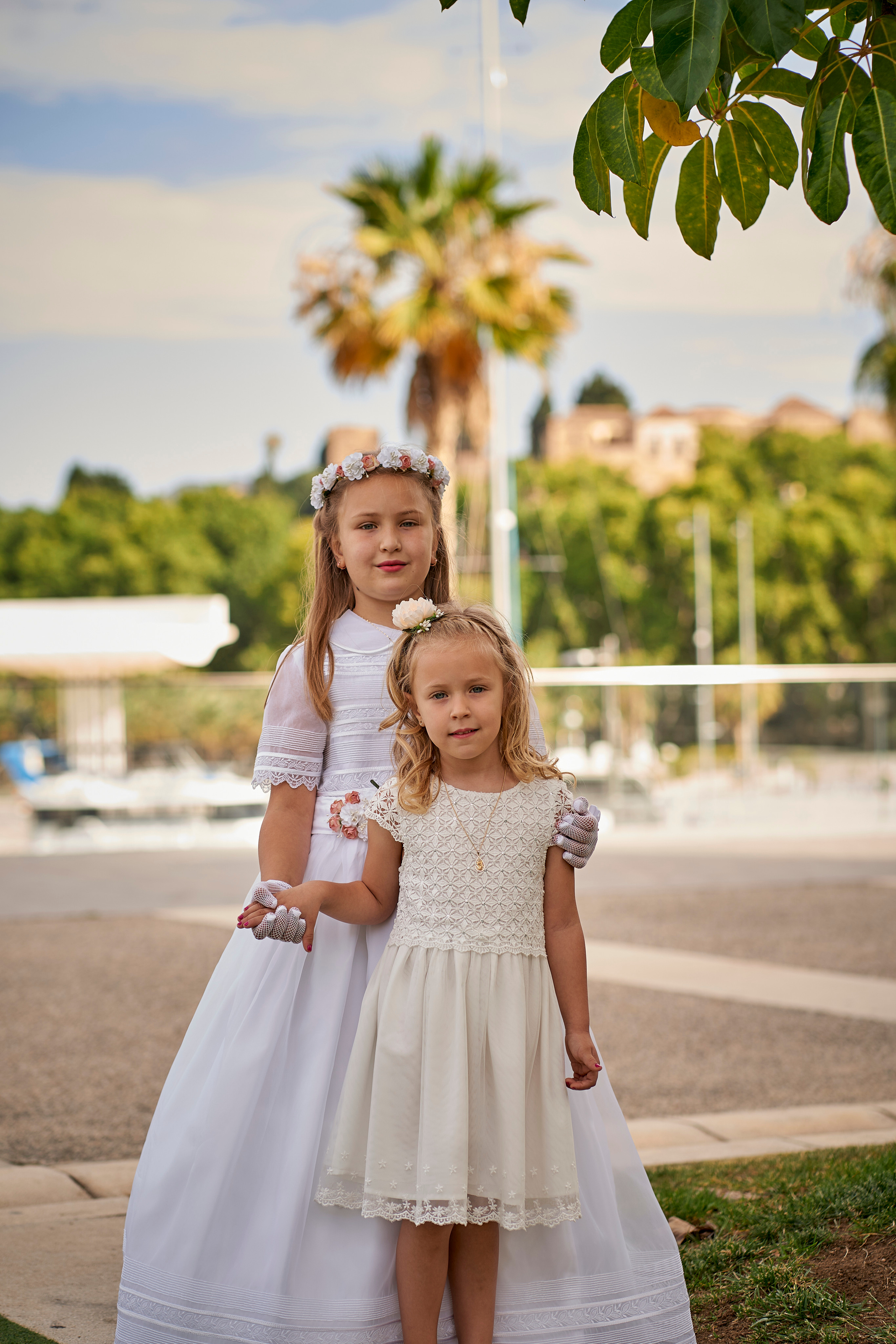 Ilya y Karolina comuñon. Fotógrafo de bodas y familias en España, Málaga, Marbella