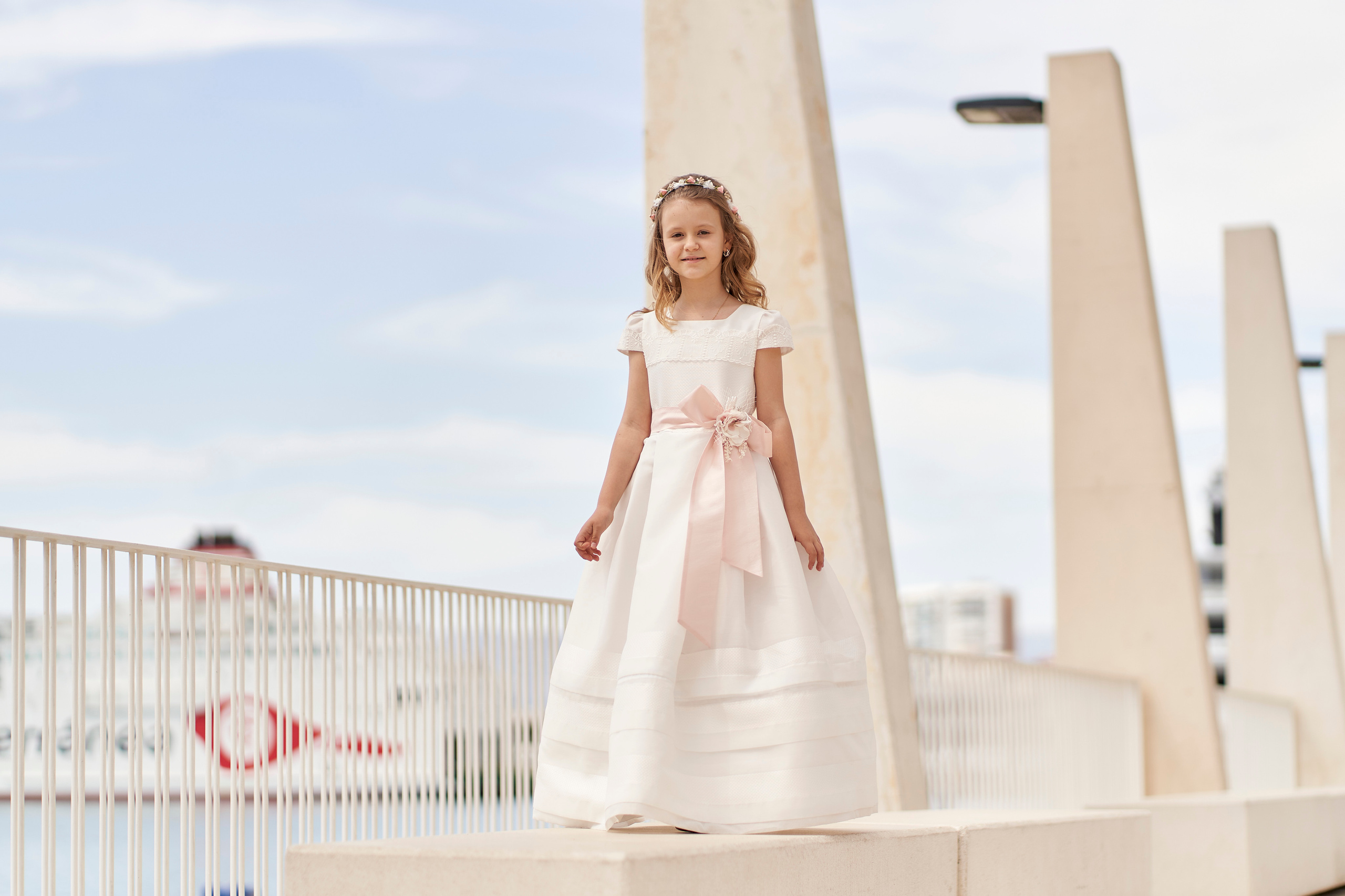 Sesion Emily comunion. Fotógrafo de bodas y familias en España, Málaga, Marbella