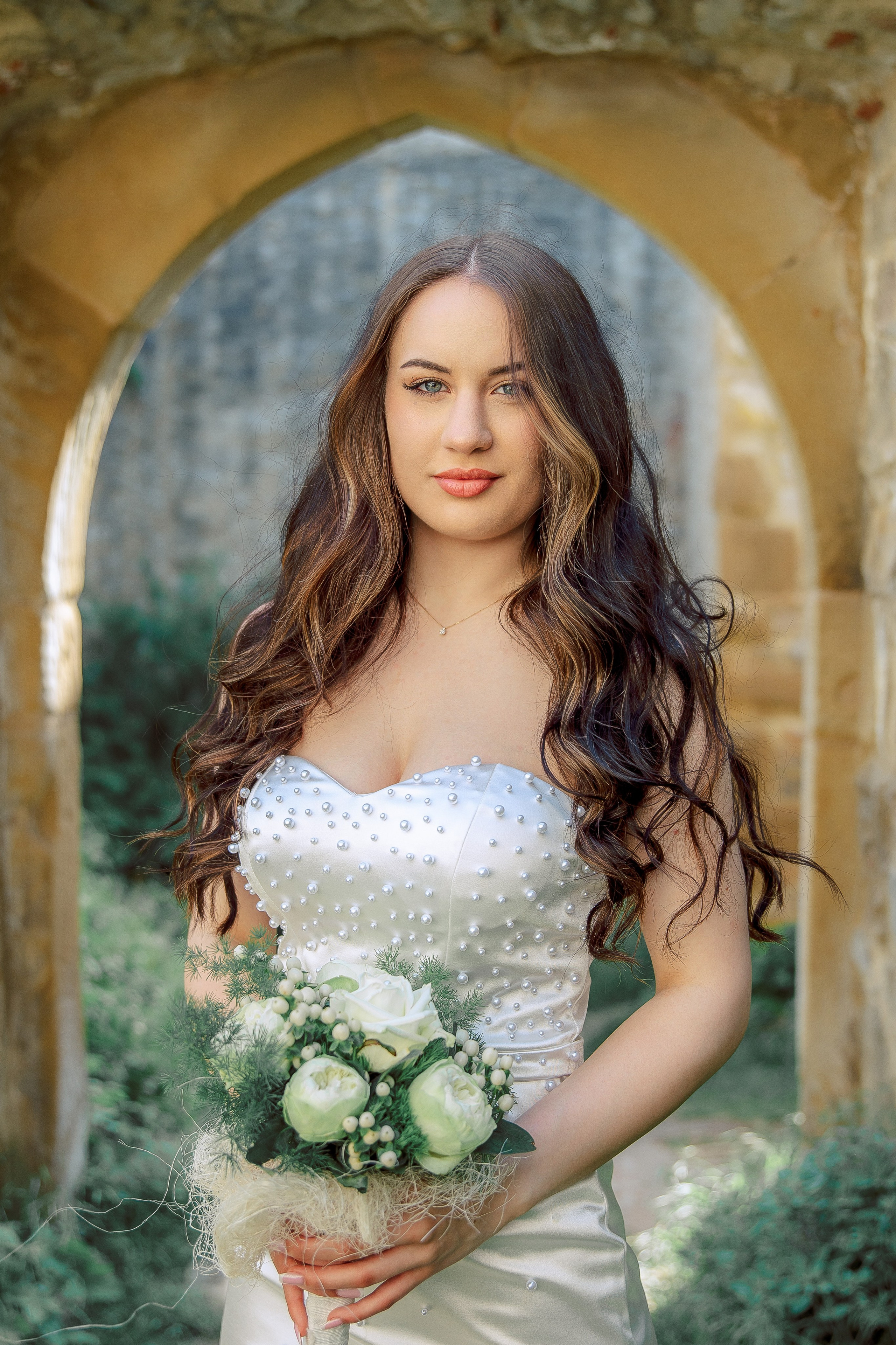 Brautpaarshooting auf Burg Hornberg. Fotograf für Hochzeits- und Familienfotos in Buchen (Odenwald) Mosbach