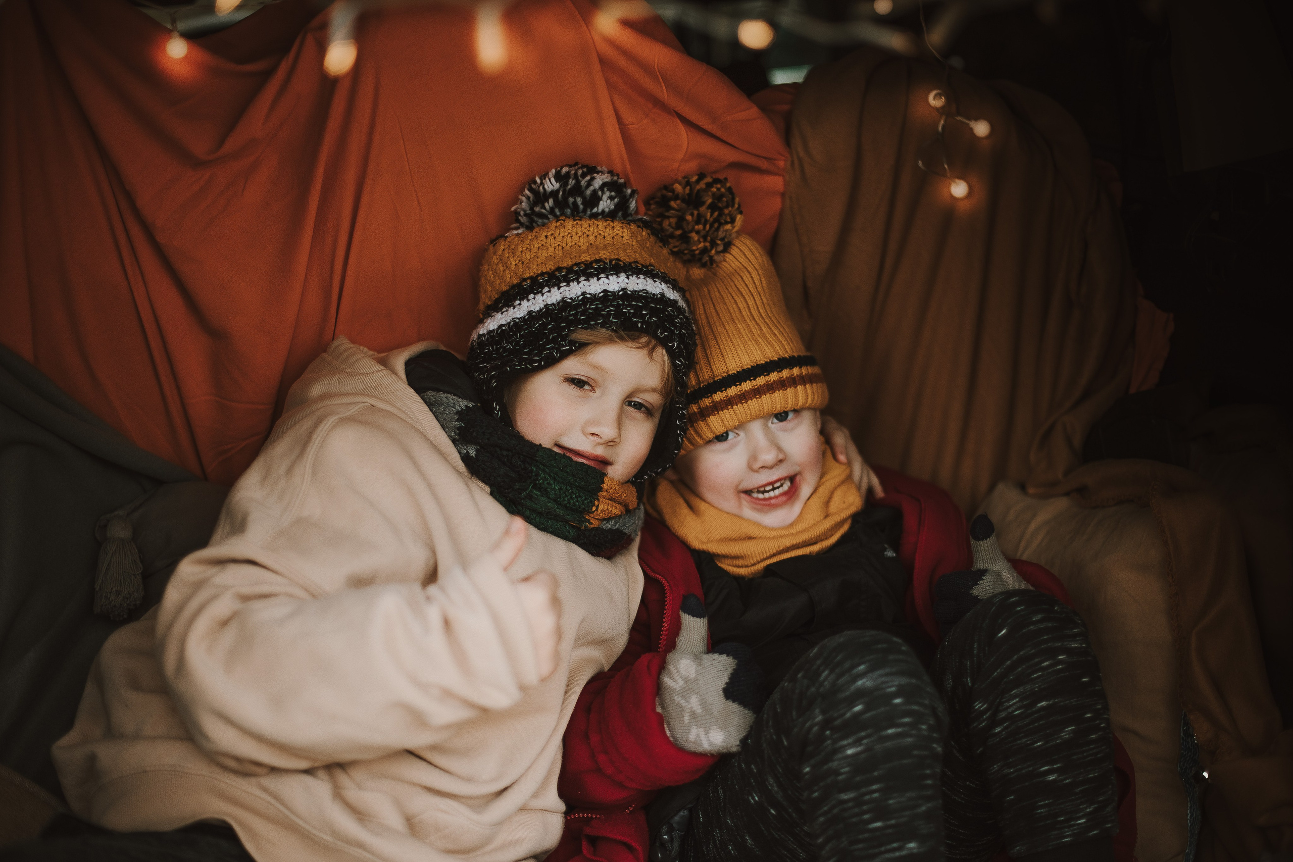 Rudens fotosesija ar mašīnu. Fotogrāfs Rīgā — Katerina Gordik