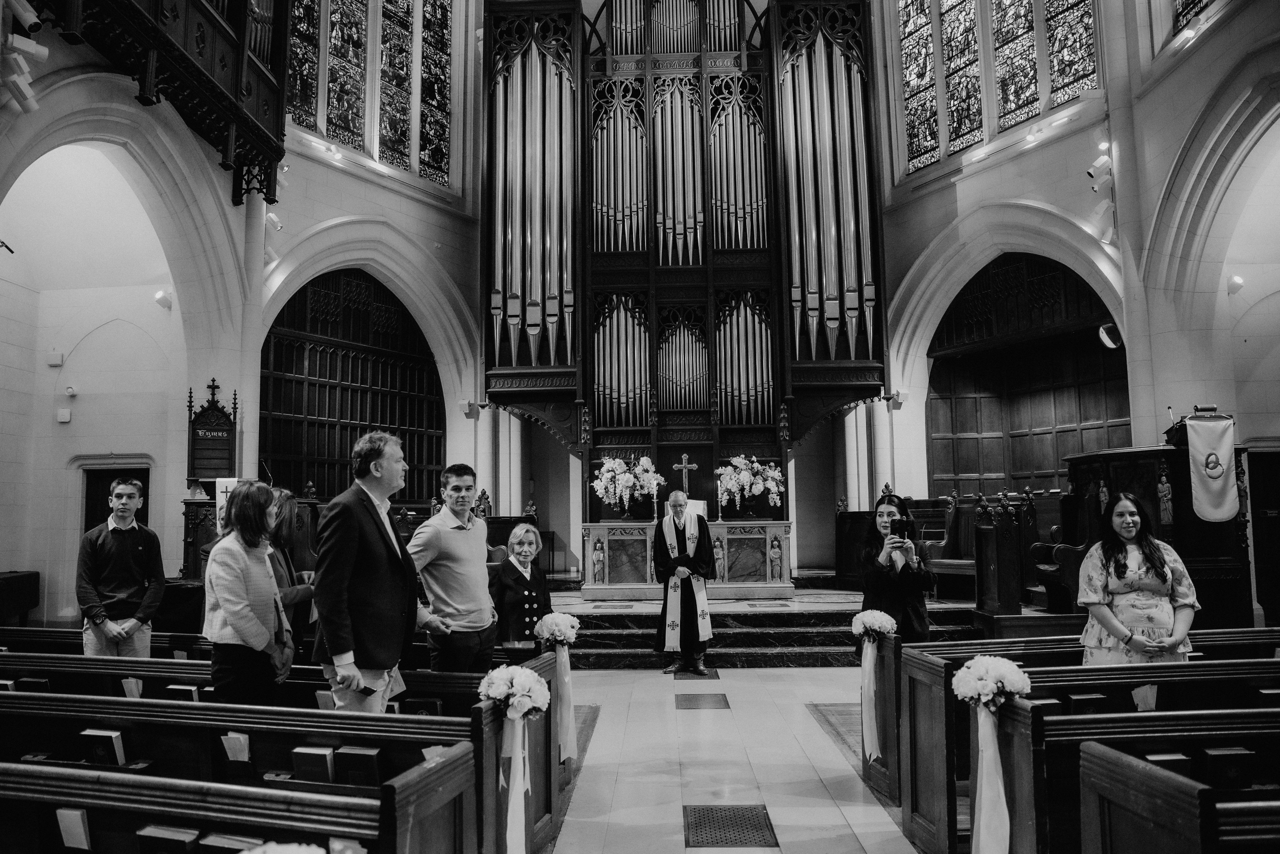 Suzi & Alex | Paris Wedding with a Vintage Car. Paris Wedding Photographer