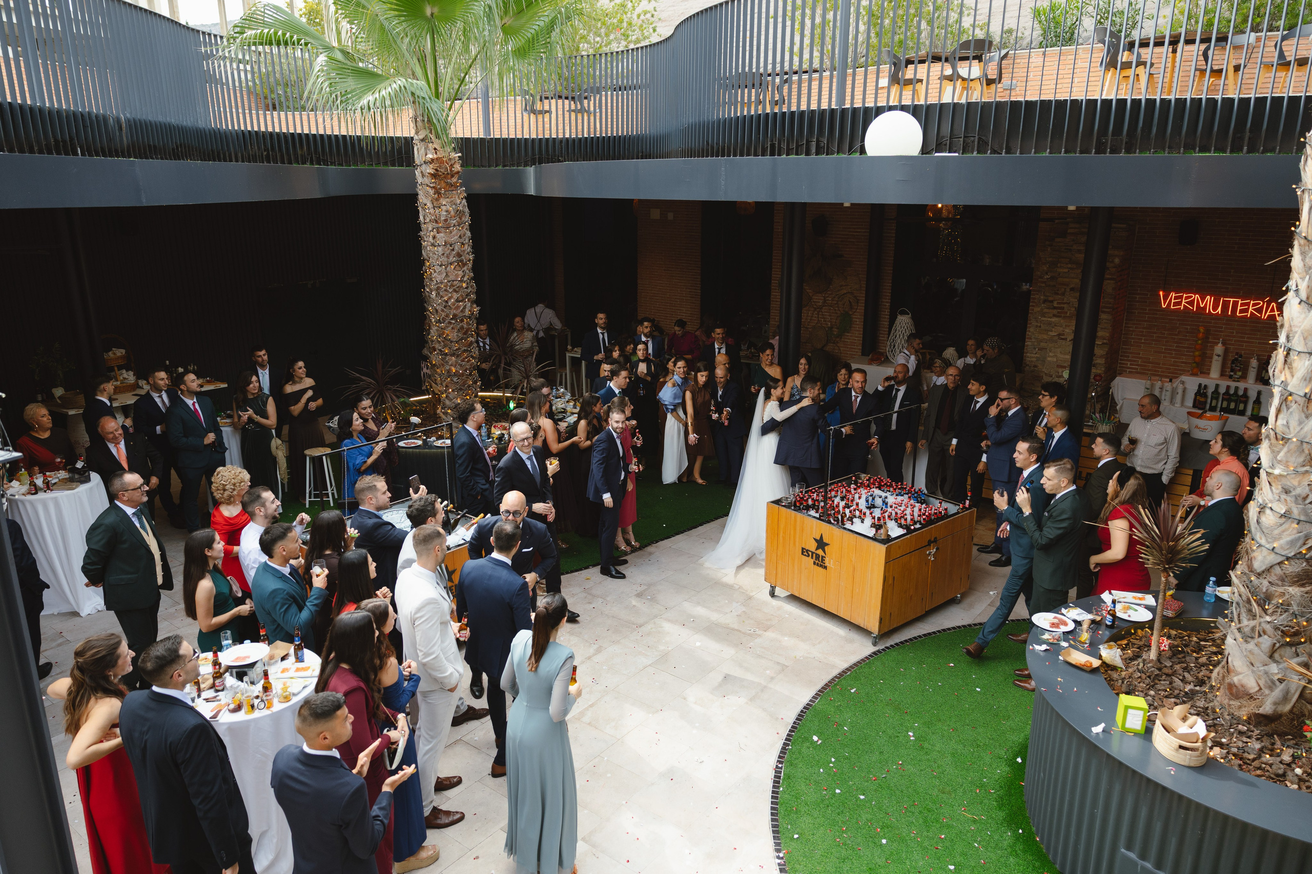 EVA & GUILLE. Fotógrafo y Videografo de bodas y eventos